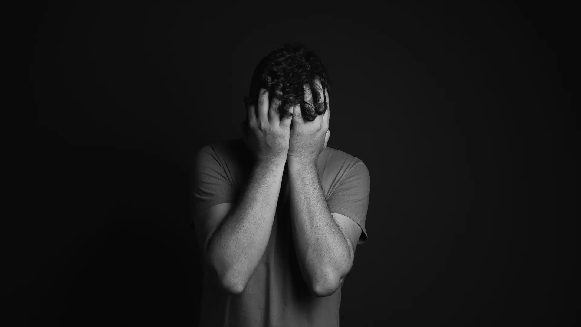 Estudo revela agravamento de sintomas de depressão e ansiedade com pandemia
