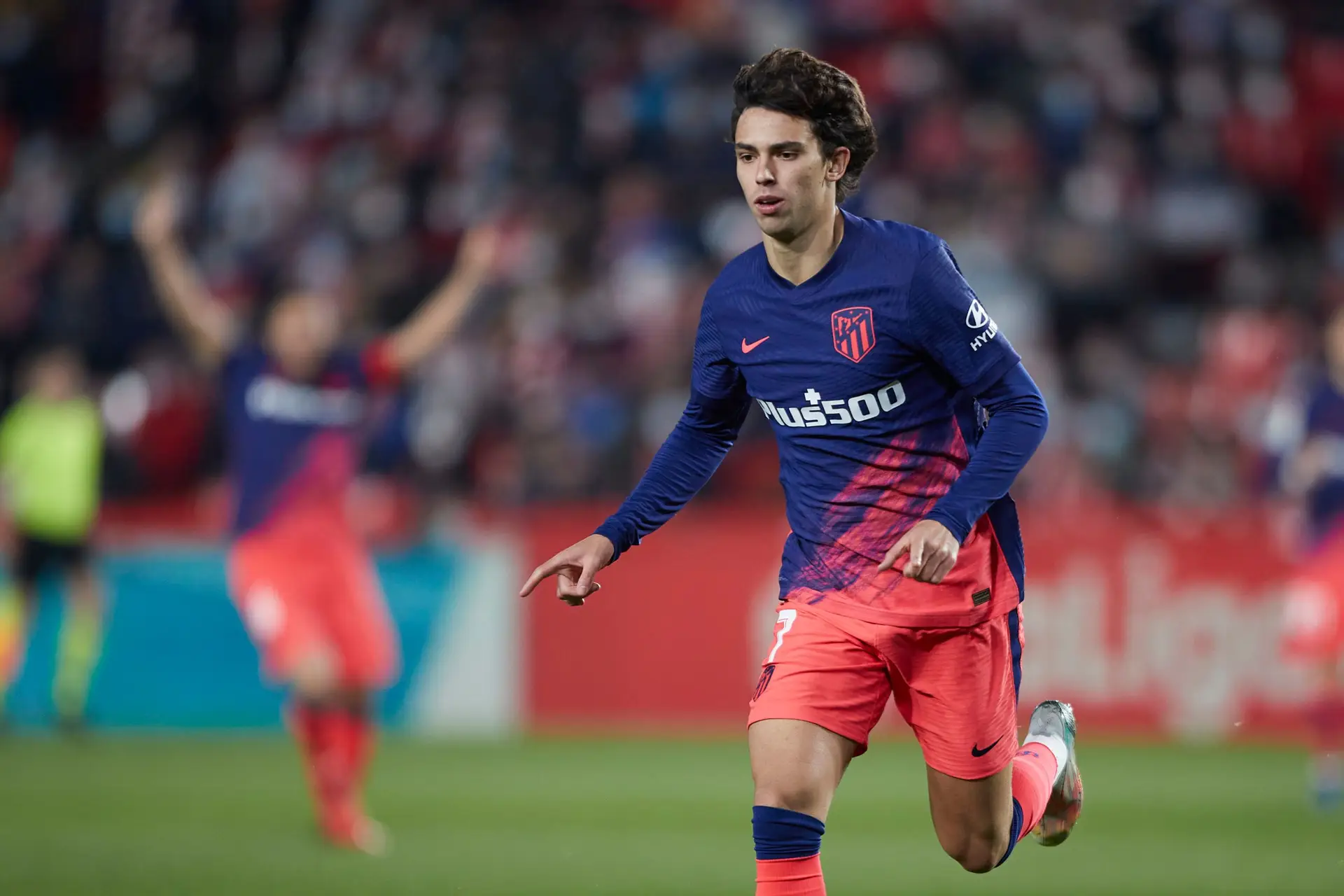 Simeone diz que João Félix “tem tudo para ser extraordinário”