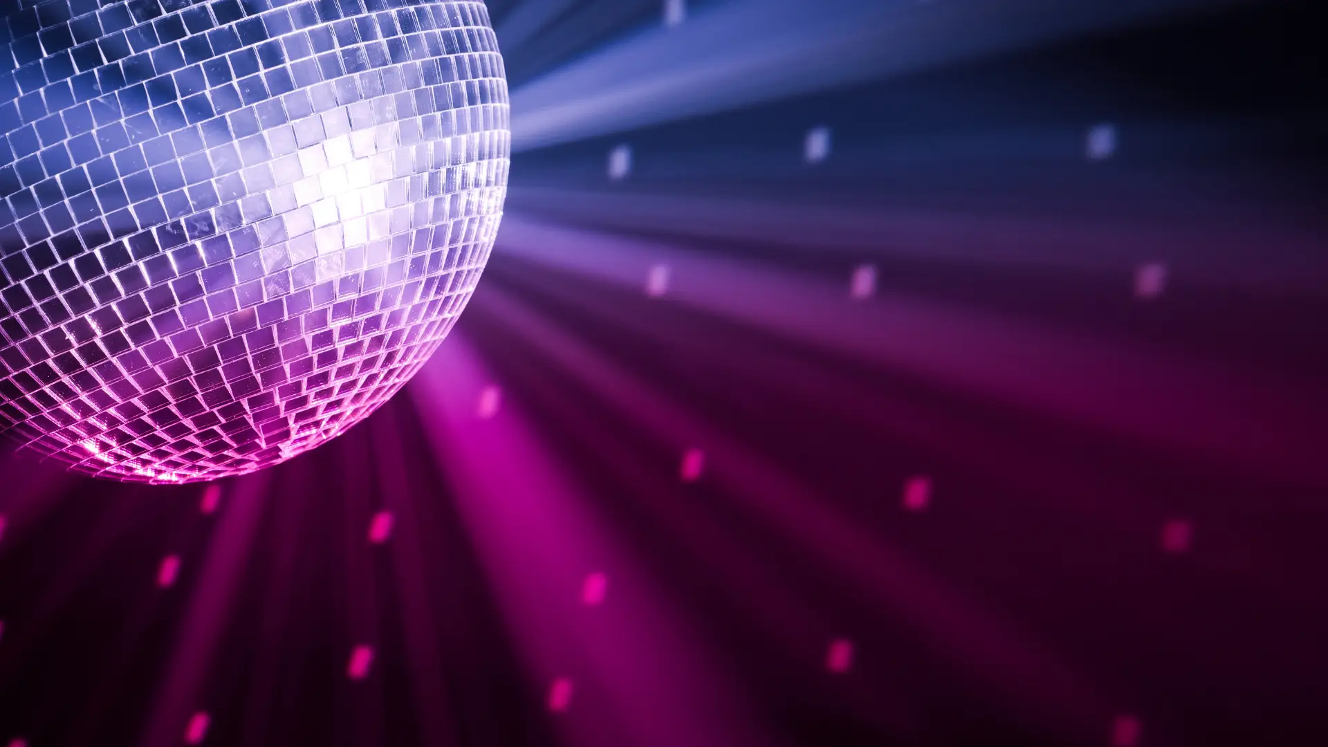 Covid-19: bares e discotecas autorizados a reabrir sexta-feira mas com regras