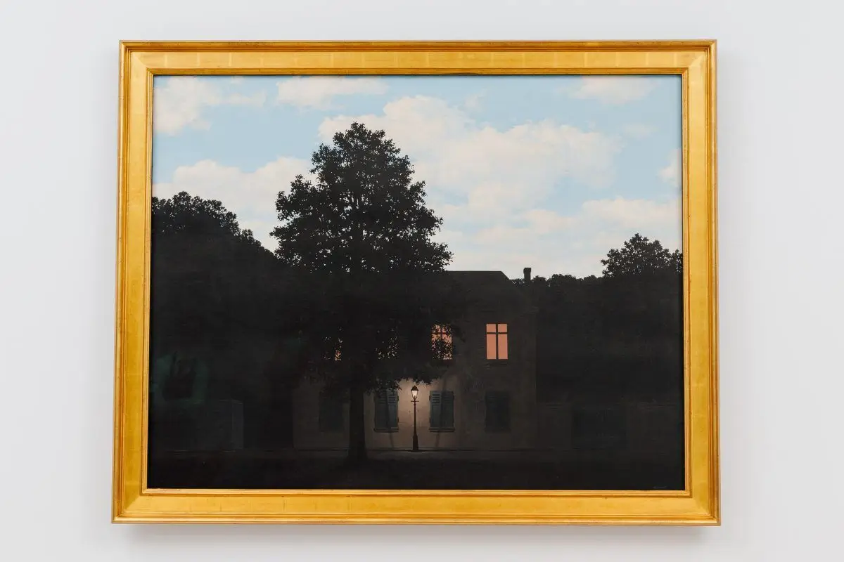 Pintura de Magritte “L’empire des lumières” vai a leilão com estimativa de 52 milhões de euros
