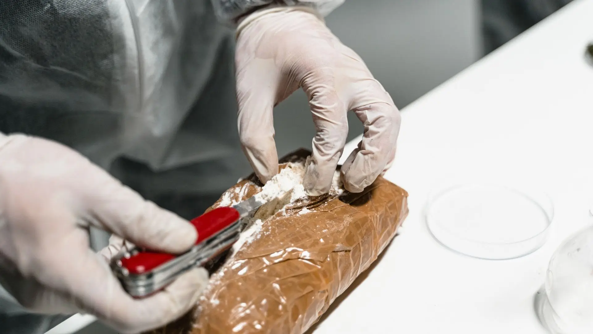 Brasil detém dois suspeitos de tráfico de drogas “possivelmente” para Europa