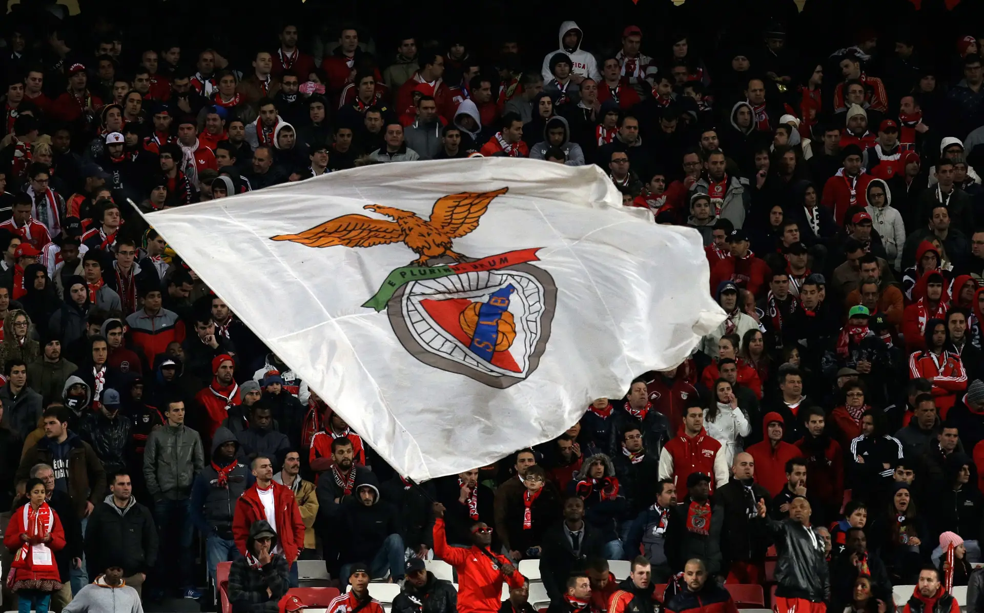 Benfica recebe Moreirense e tenta pressionar rivais na I Liga
