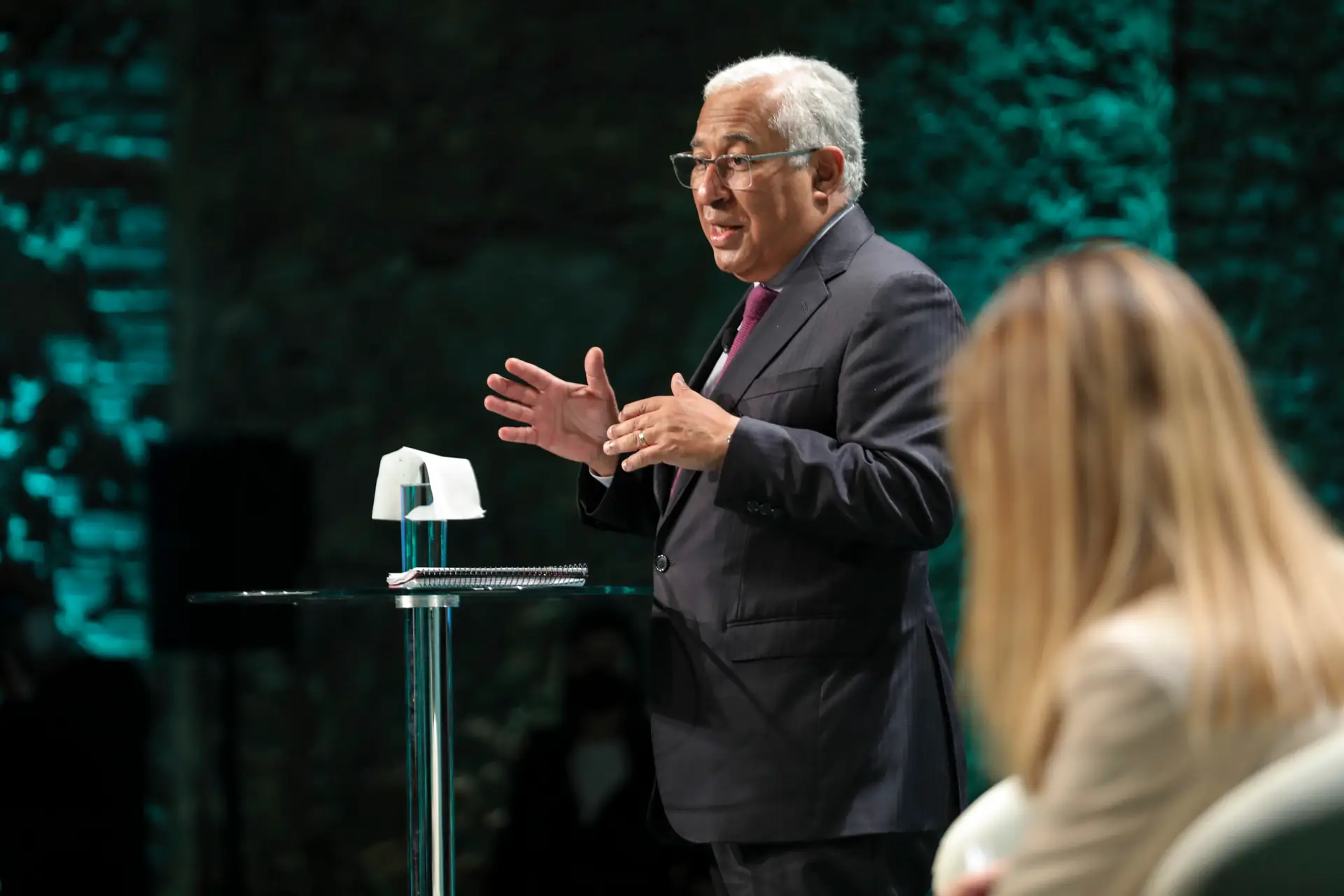 Costa alerta para a influência da extrema-direita junto de partidos tradicionais
