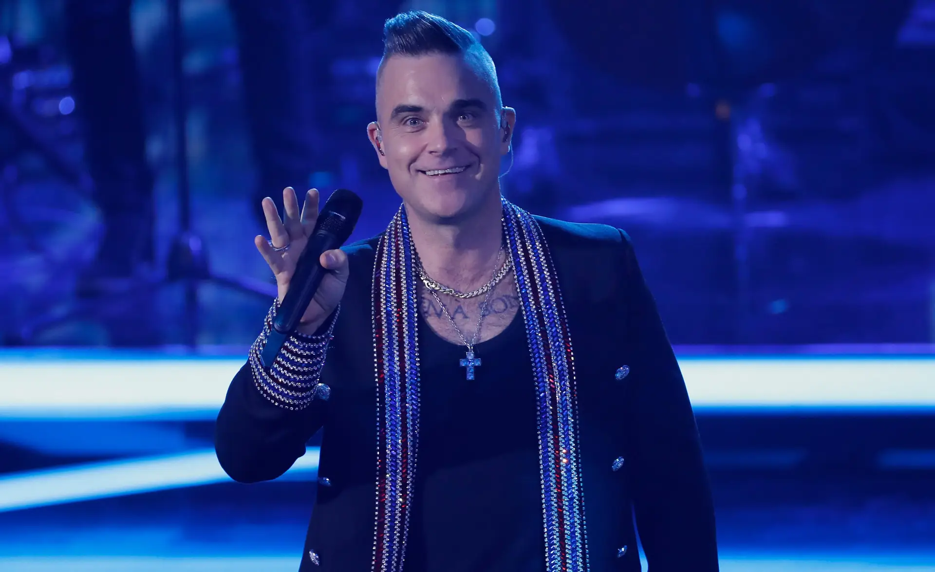 Robbie Williams diz que um assassino foi contratado para o matar