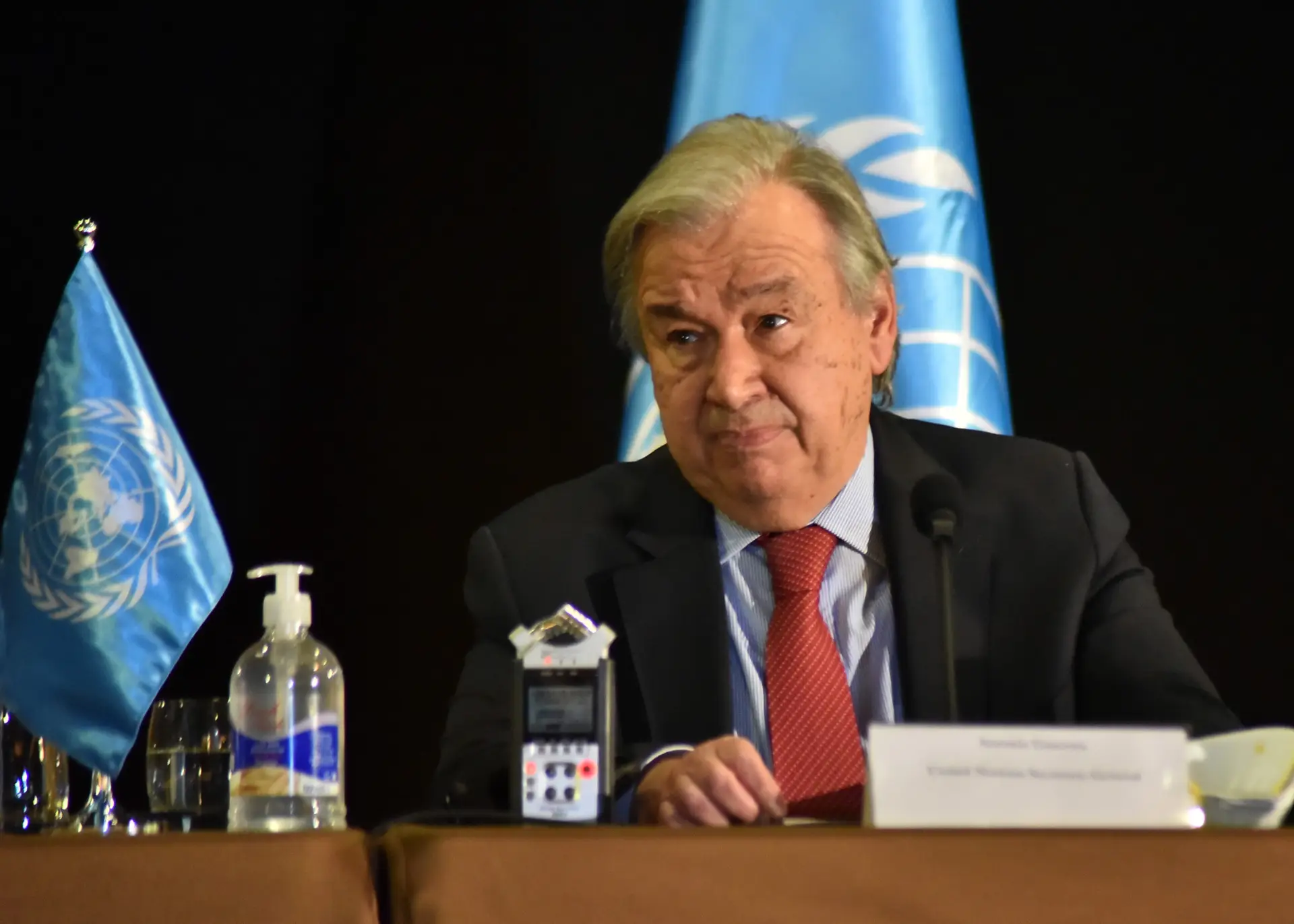 Guterres condena ataques a Abu Dhabi e apela “à máxima contenção” na região