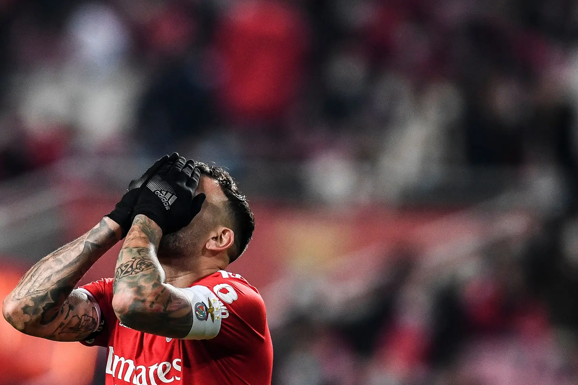 Benfica: Otamendi falha final four da Taça da Liga