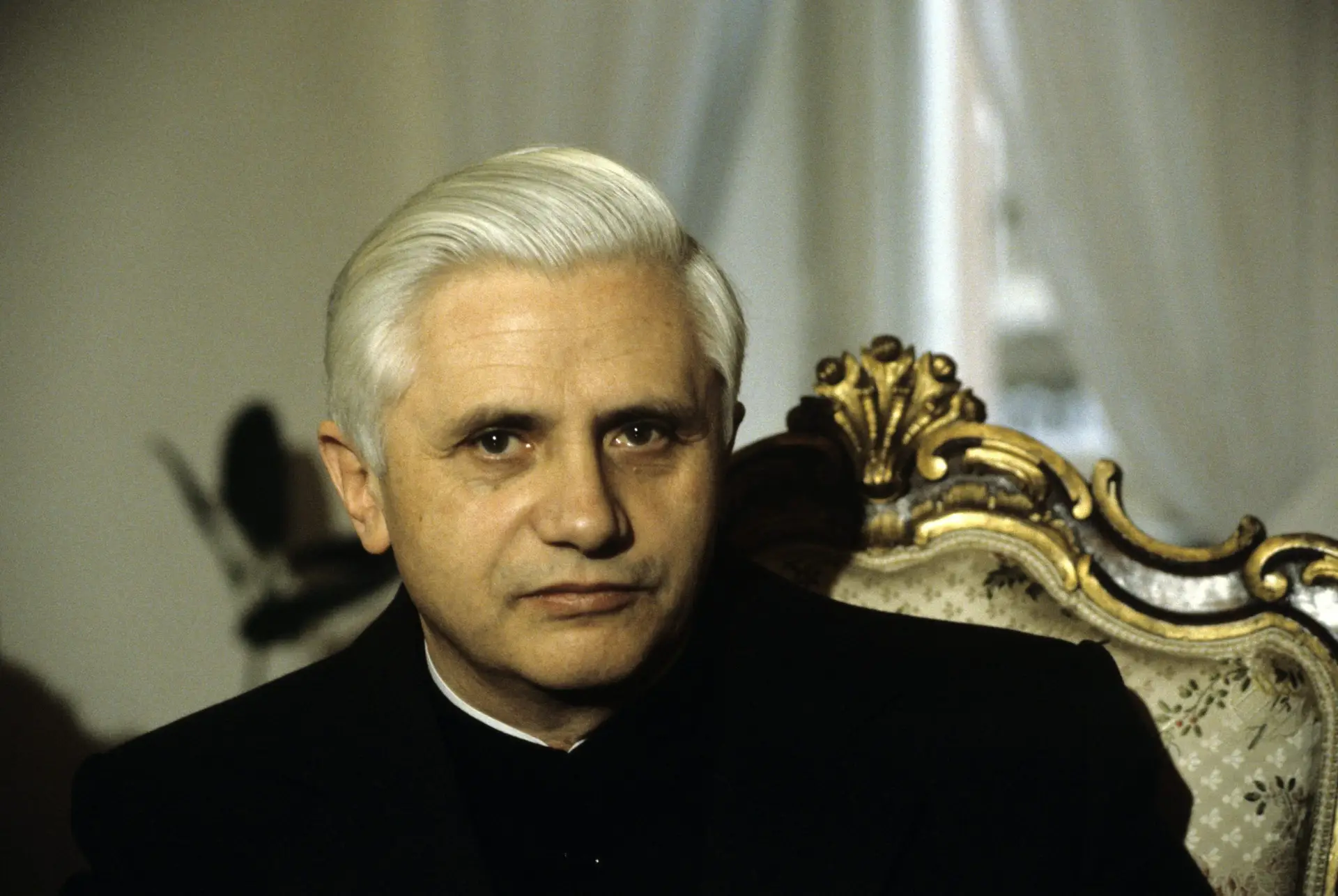 Papa emérito Bento XVI acusado de ter ignorado casos de abuso sexual