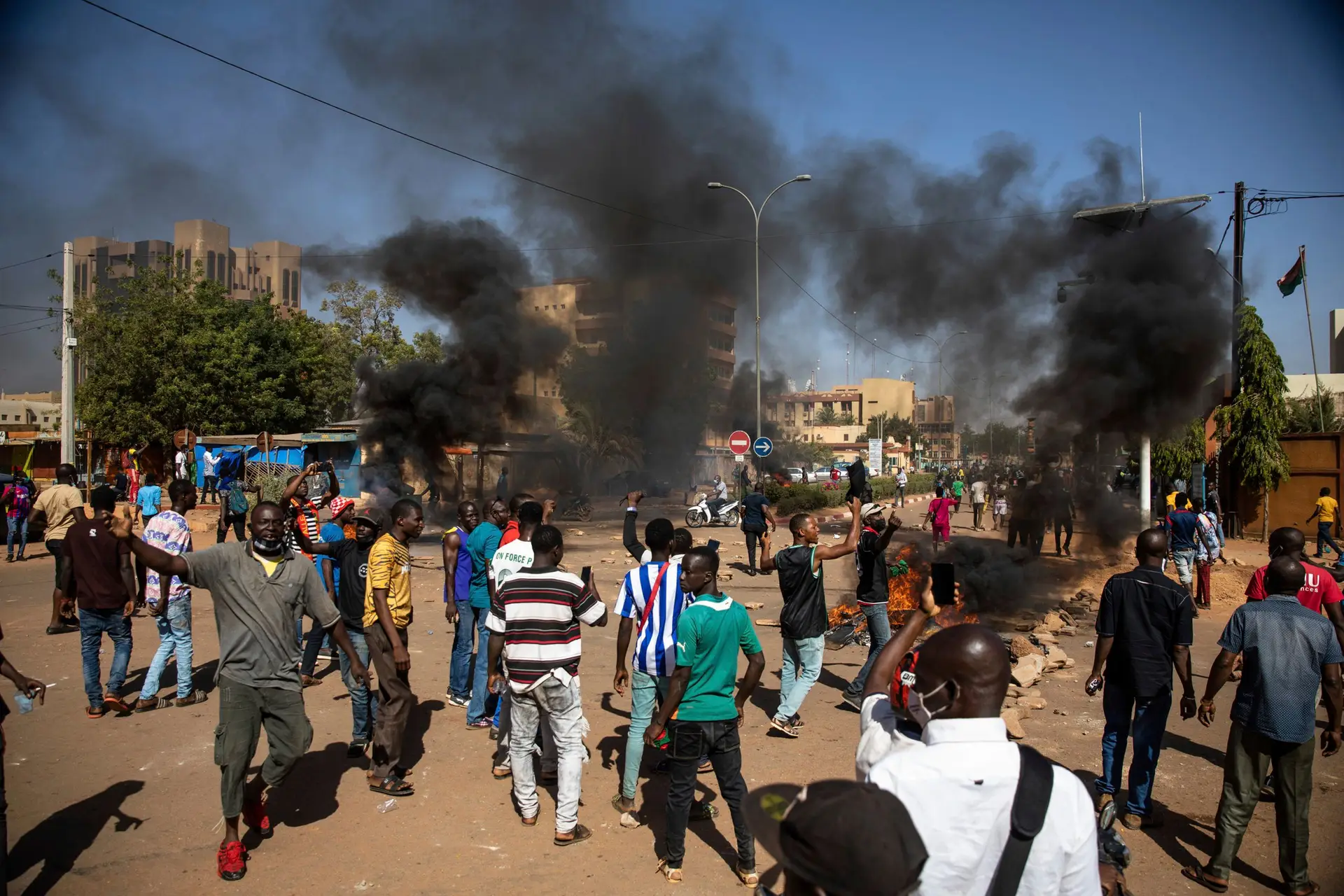 Disparos junto à residência do presidente do Burkina Faso