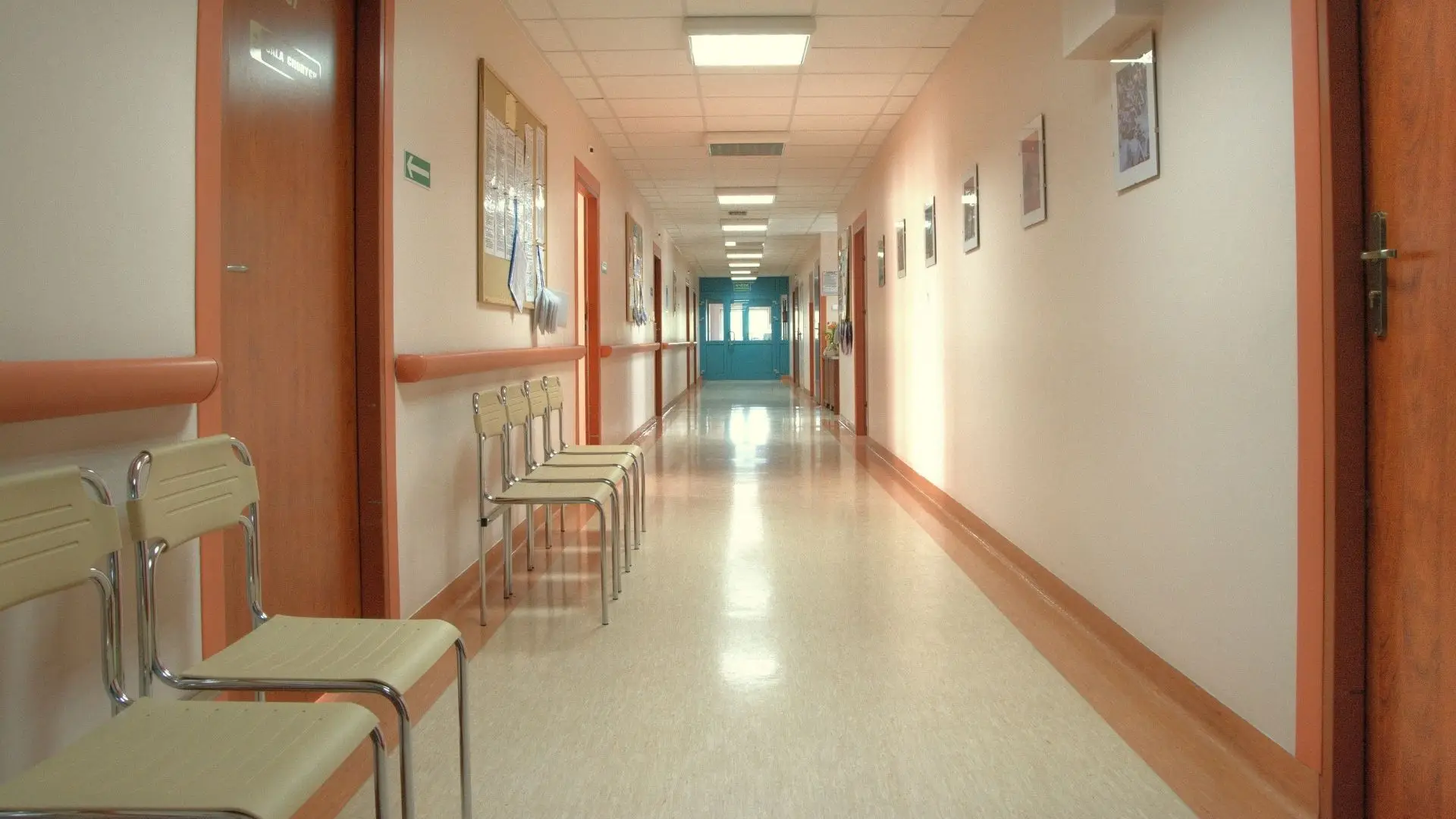 Covid-19: Hospital de Aveiro regista máximo de infeções