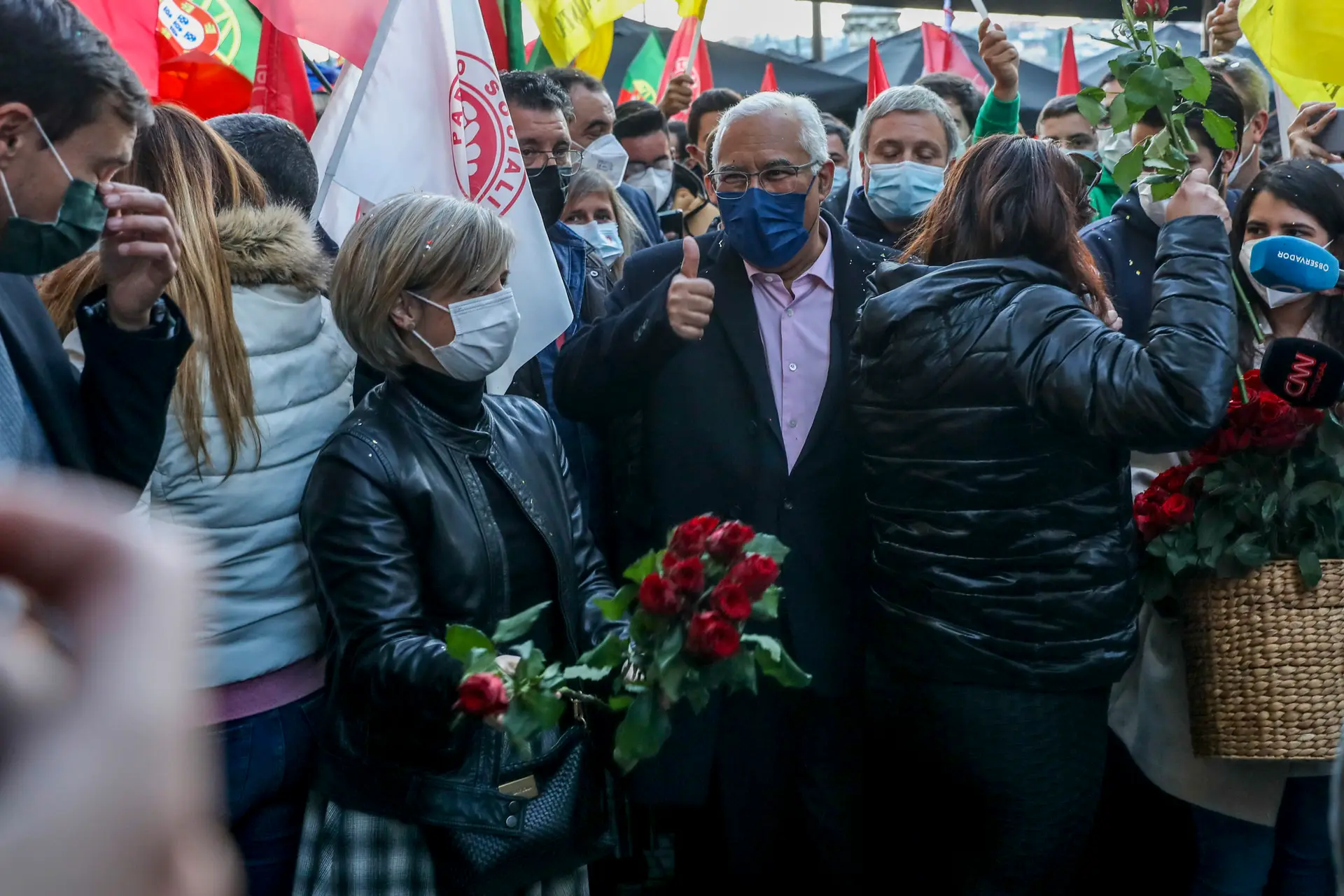 Equipa de Costa partilha vídeo de Rio a manifestar-se contra aumento do salário mínimo