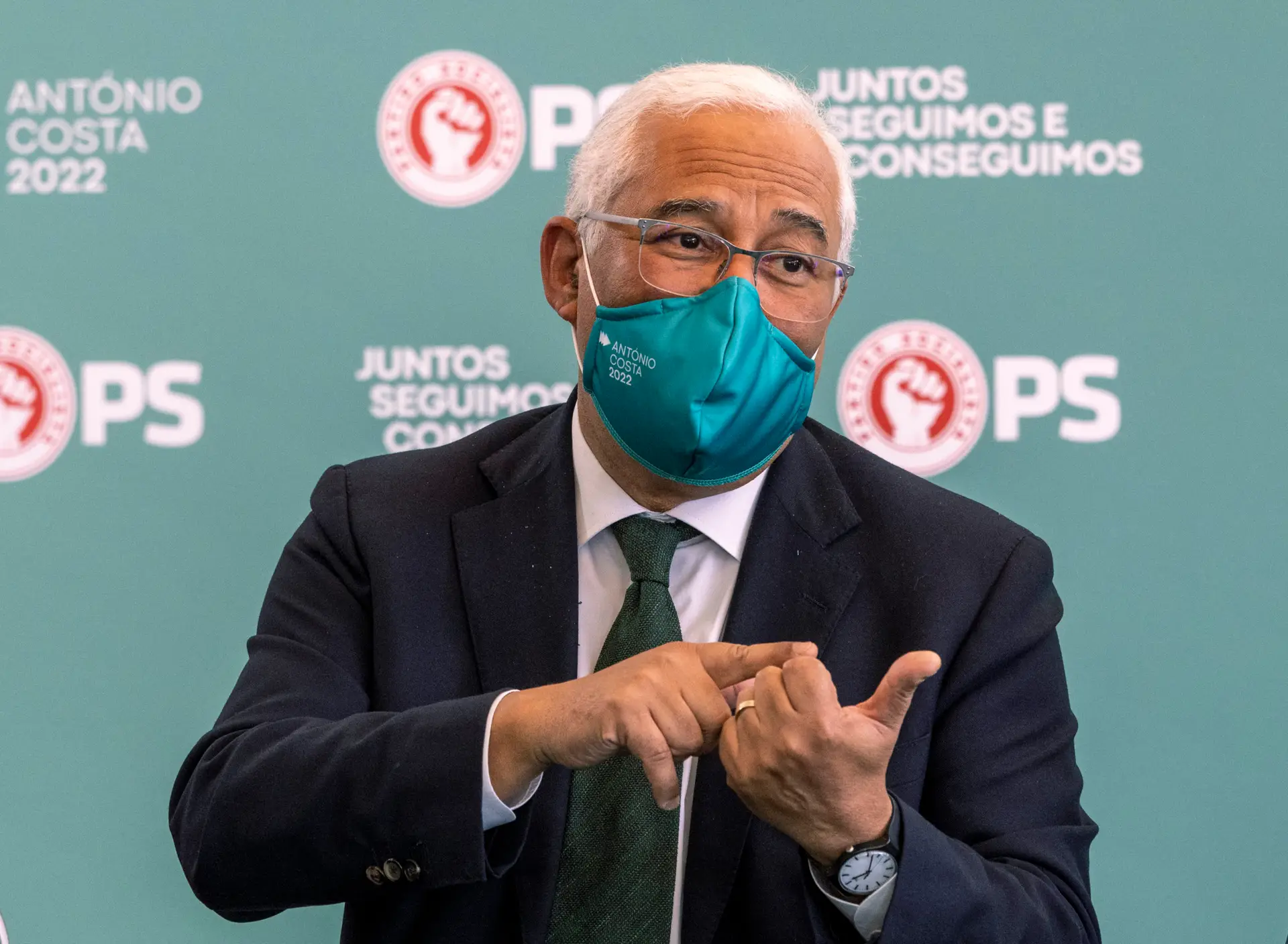 PS nunca vira a cara à luta e adverte que “vitórias só existem no dia das eleições”