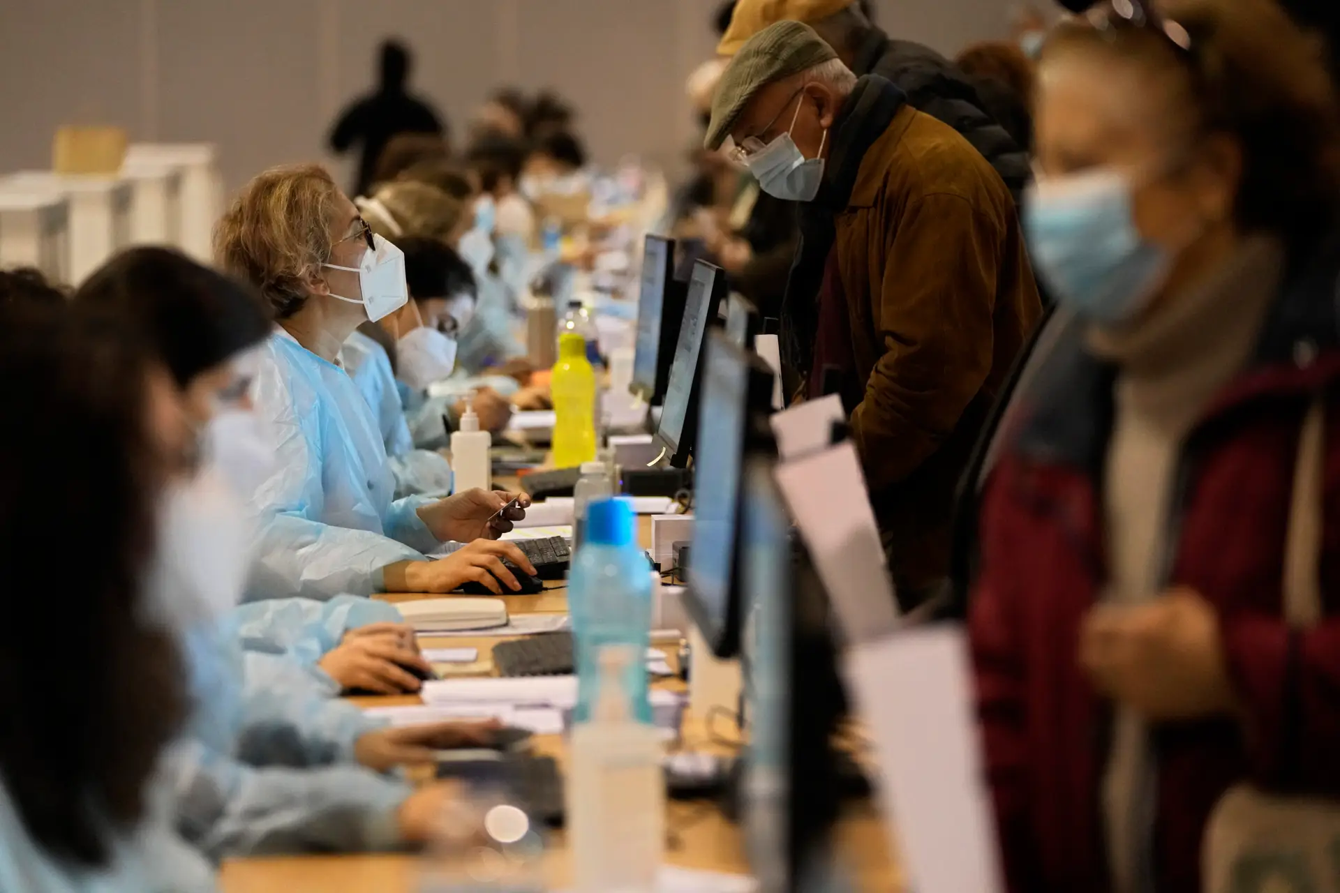 Covid-19: mais de 70 mil doses de reforço administradas nas últimas 24 horas