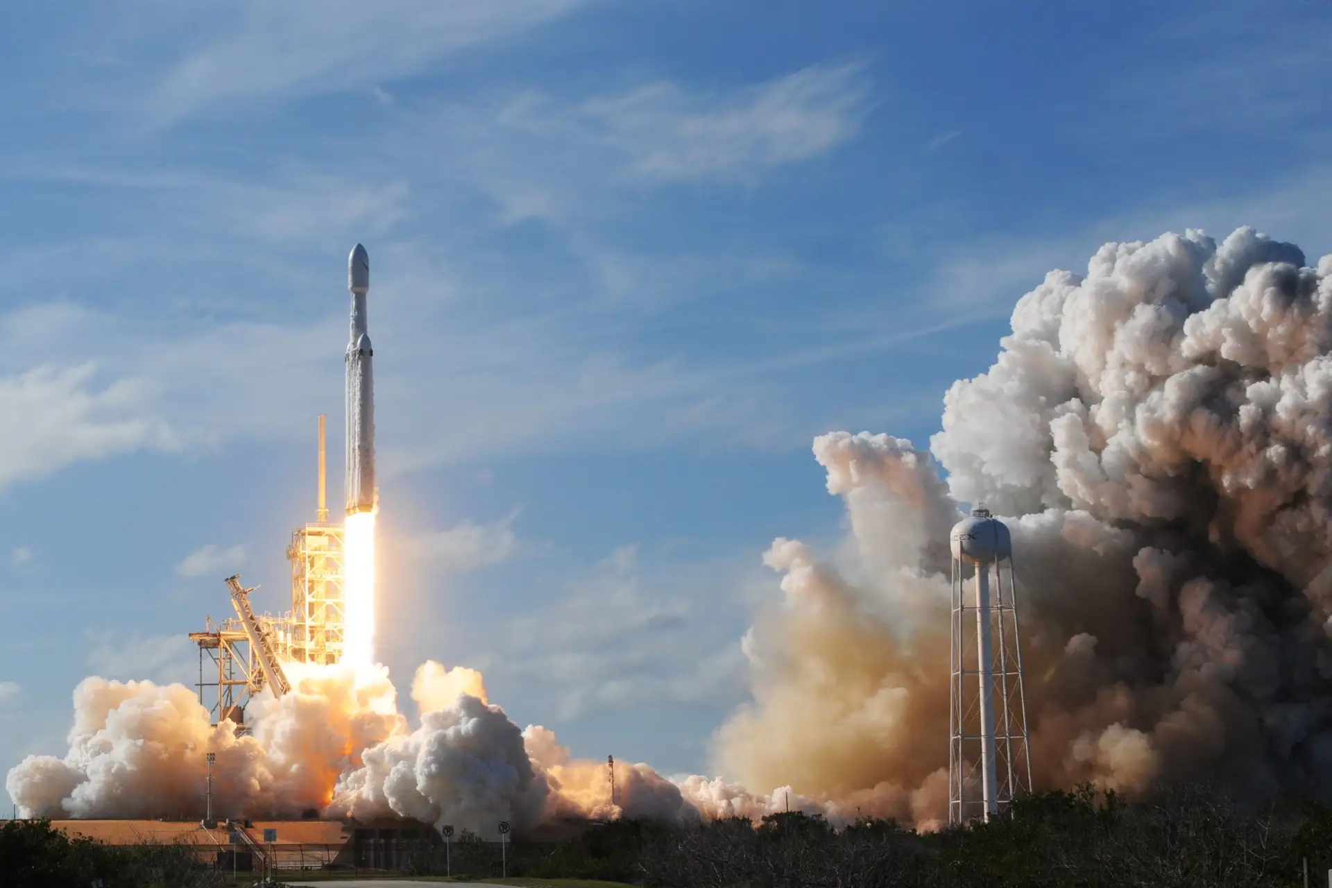 Parte de foguetão da Space X vai colidir com a Lua