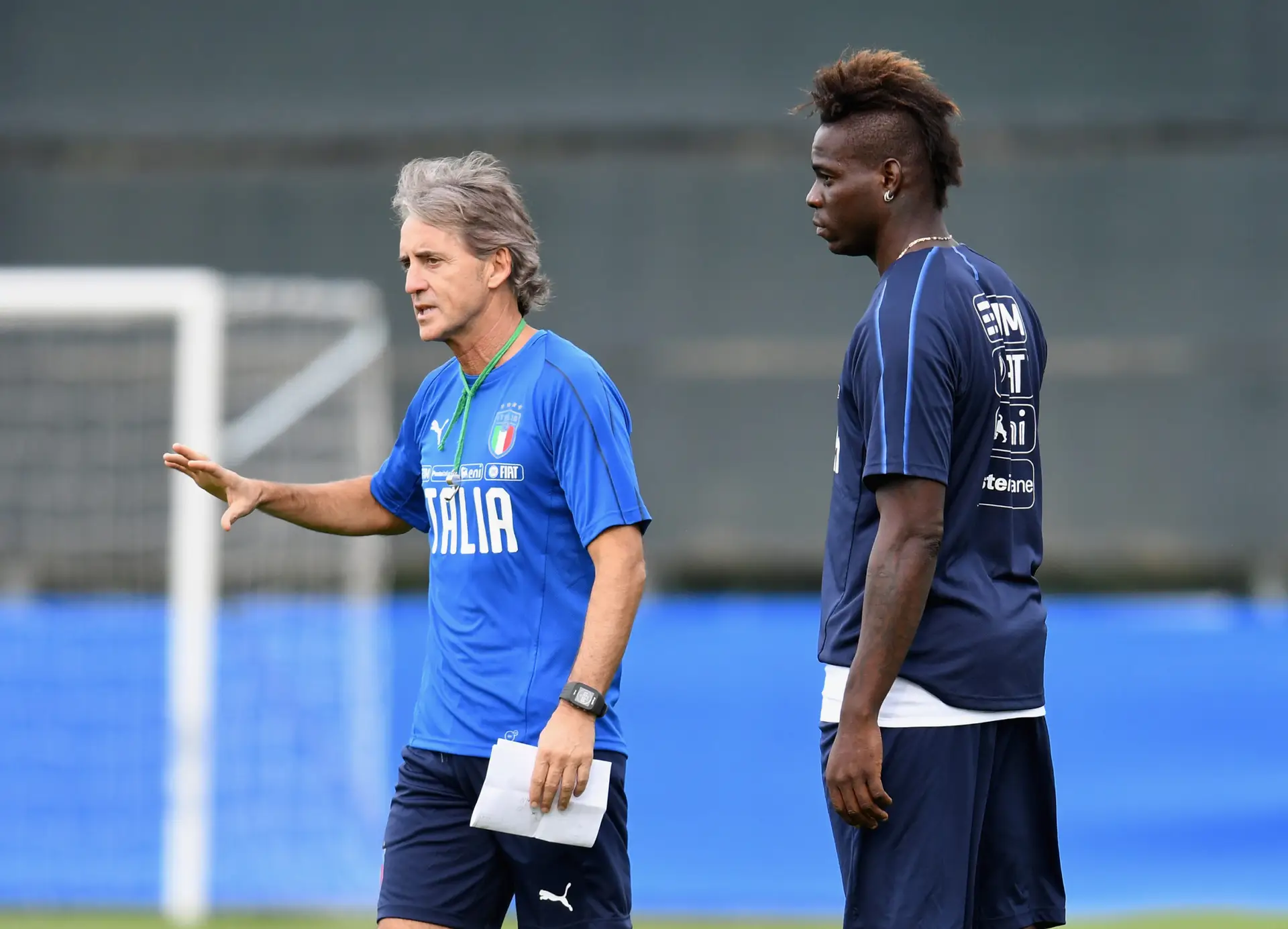 Mancini rejeita desespero por chamada de Balotelli à seleção italiana