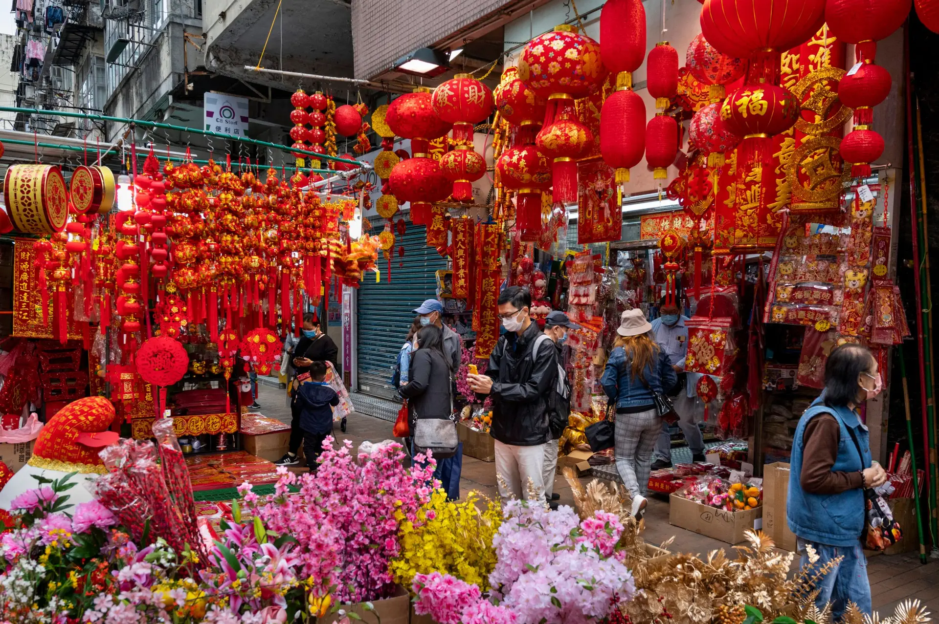 Covid-19: Hong Kong pode ficar em confinamento até 2024