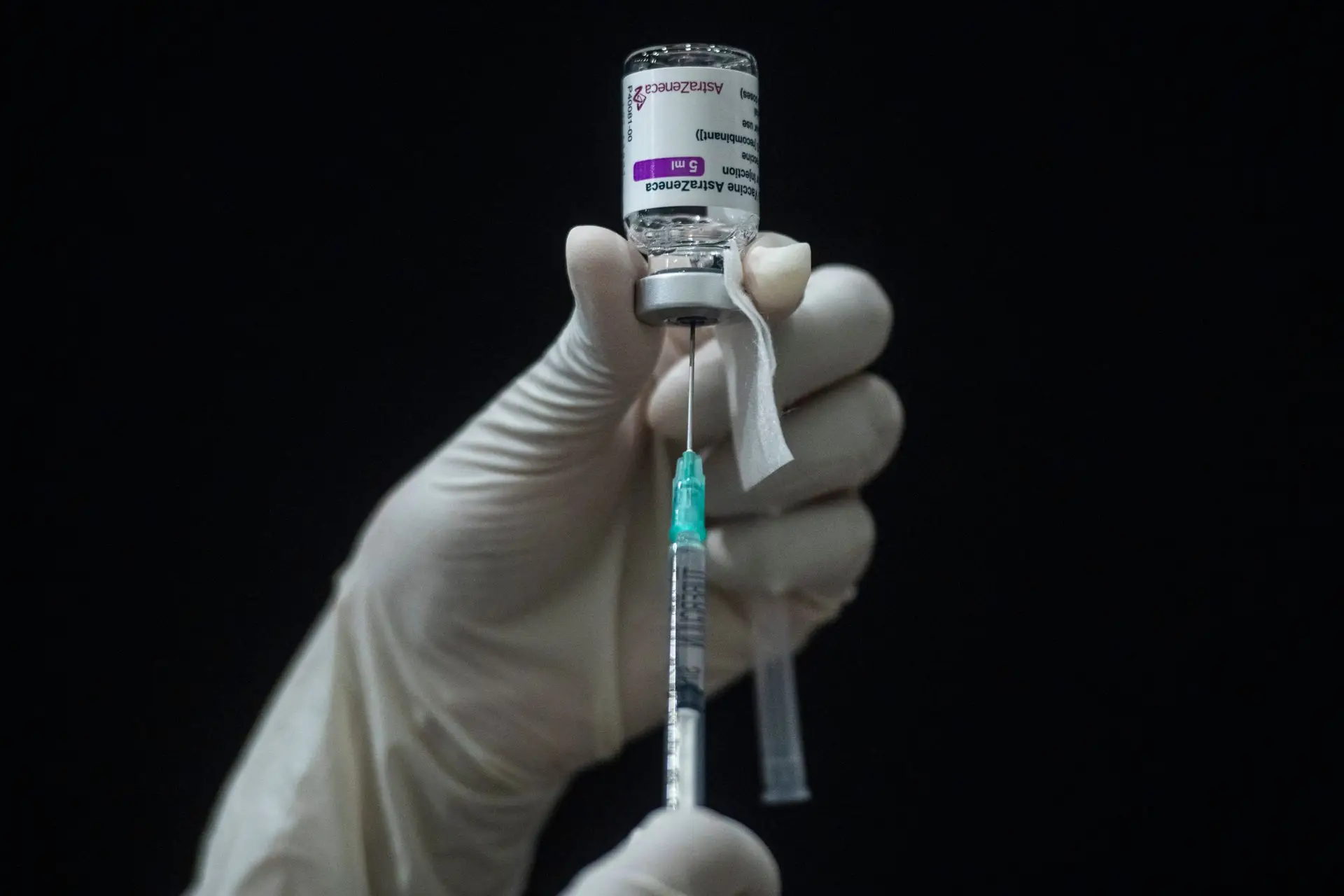 Covid-19: mais de 4,5 milhões com dose de reforço da vacina em Portugal