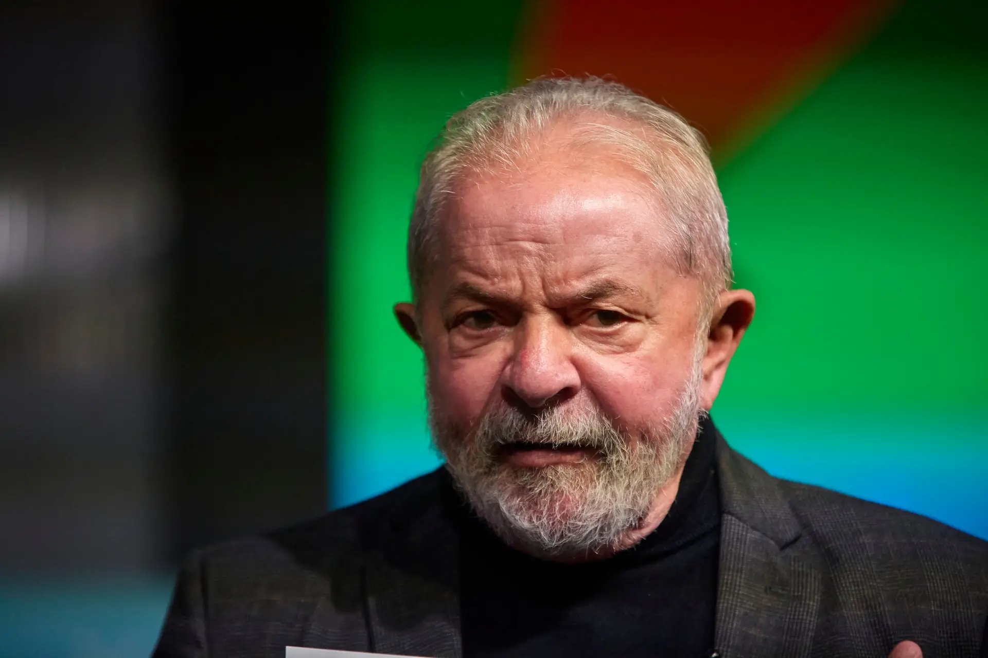Justiça brasileira arquiva processo que levou à prisão de Lula da Silva