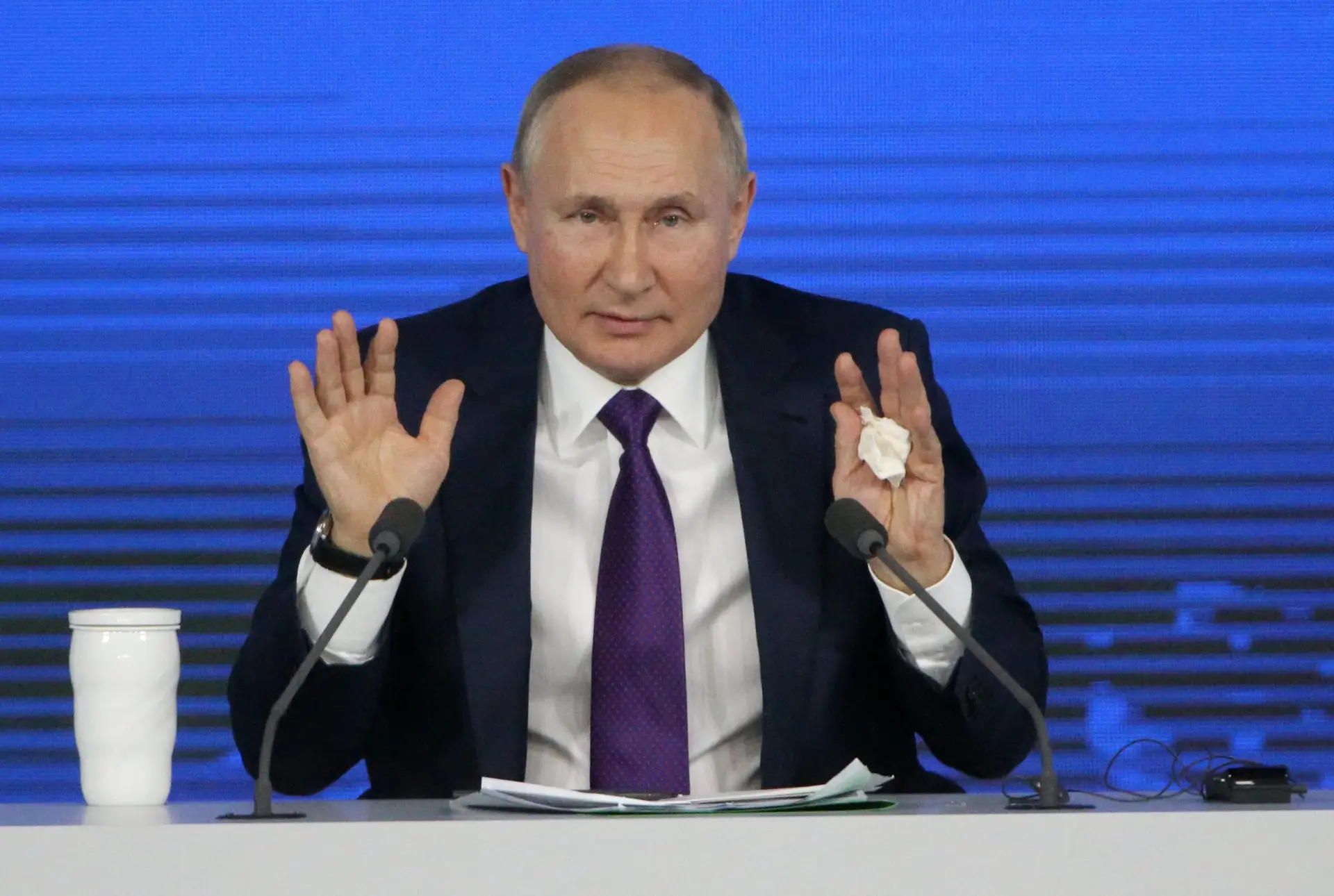 Democratas e republicanos norte-americanos quase de acordo sobre sanções à Rússia