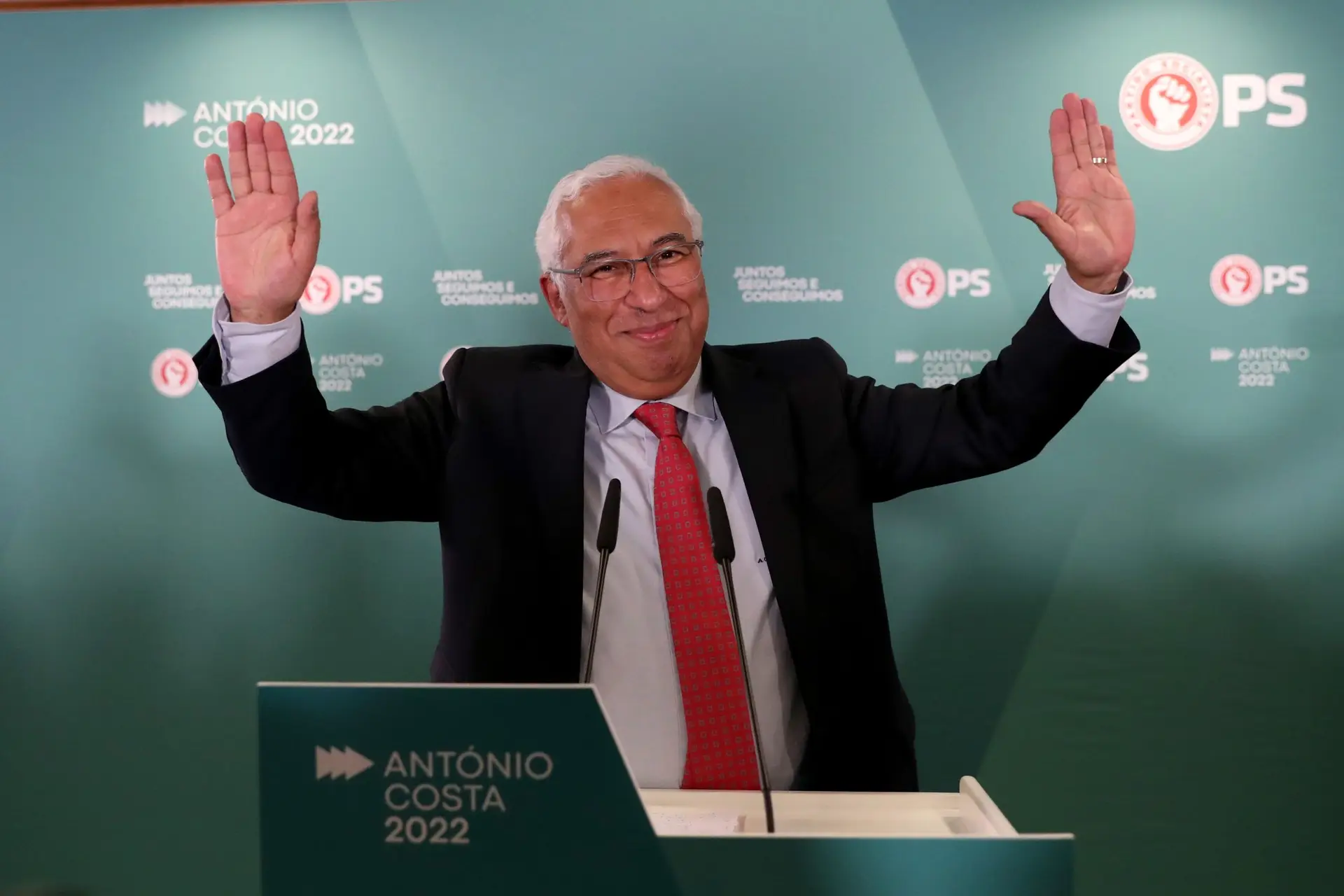 Legislativas: a segunda maioria absoluta rosa, as surpresas (à direita) e os quatro derrotados