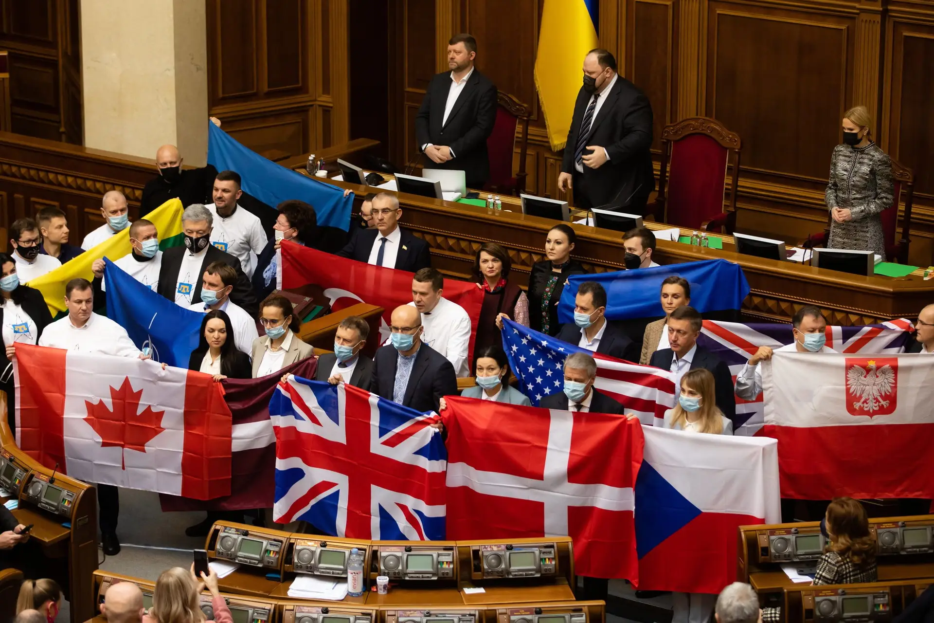 Missão do Parlamento Europeu sublinha que Ucrânia “tem muitos amigos”