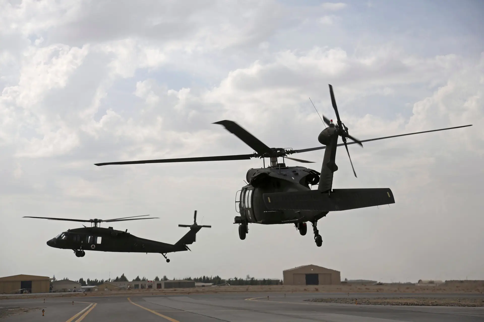 EUA fornecem helicópteros multifuncionais UH-60M à Croácia