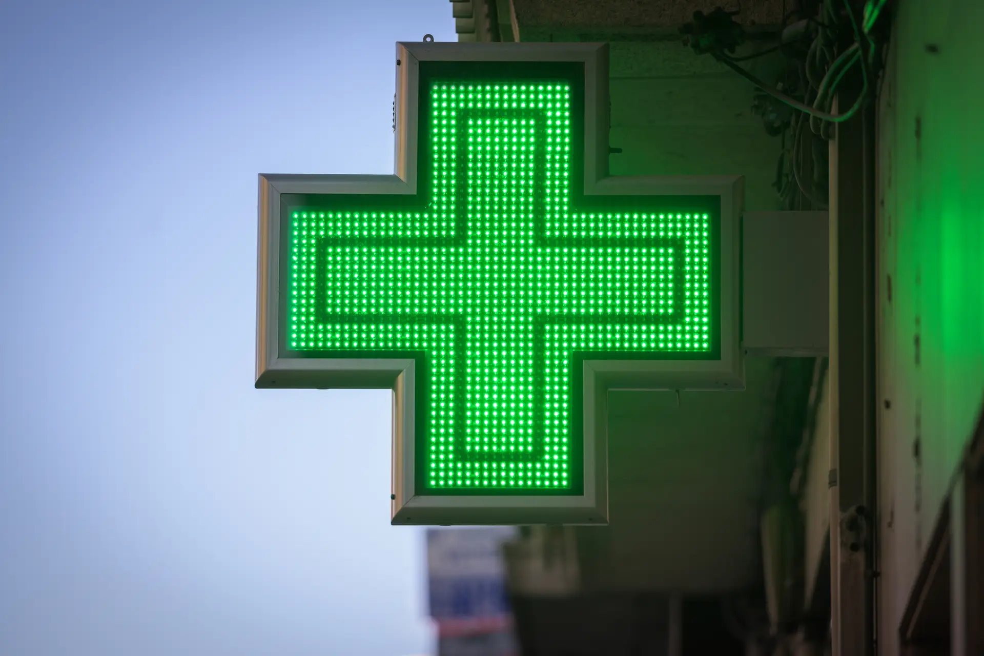 Mais de 14 mil farmacêuticos escolhem novo bastonário