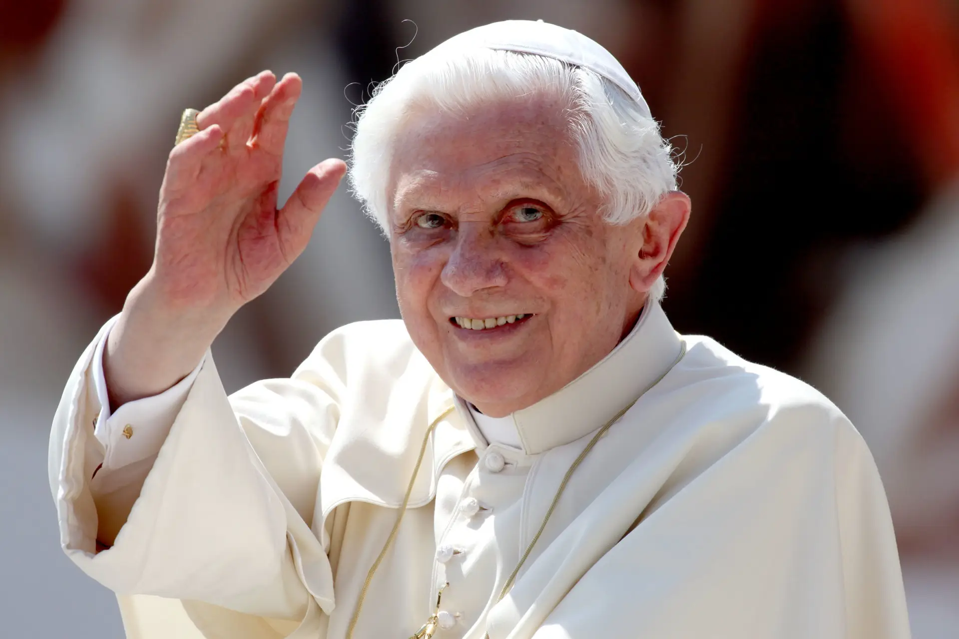 Morte do Papa emérito Bento XVI: Marcelo envia mensagem de condolências
