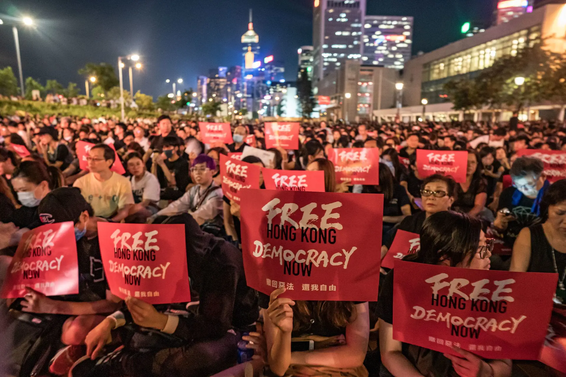 Hong Kong: coligação denuncia “desaparecimento quase completo” dos “media” independentes