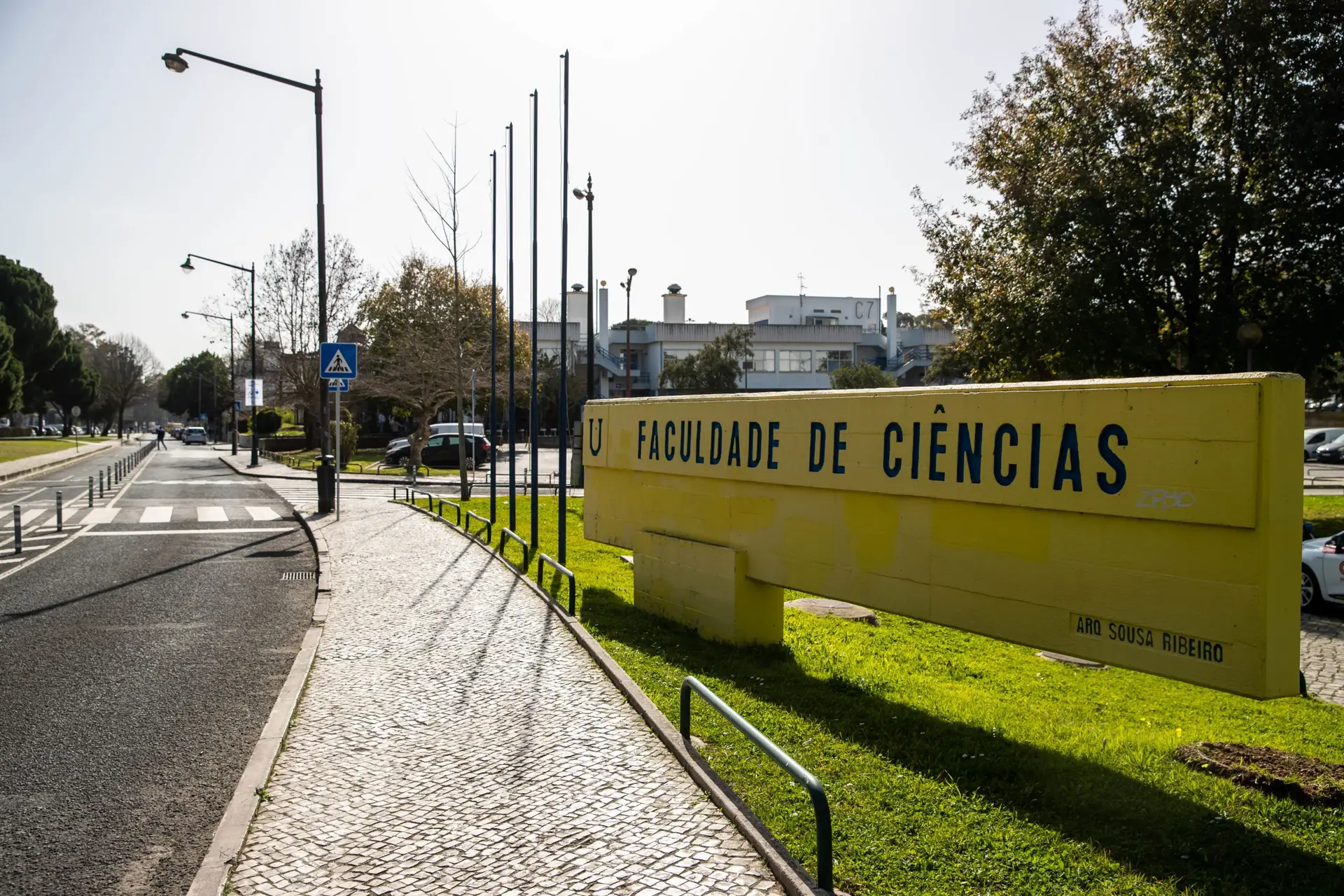 Ministério Público pede prisão efetiva para jovem acusado de planear ataque a faculdade