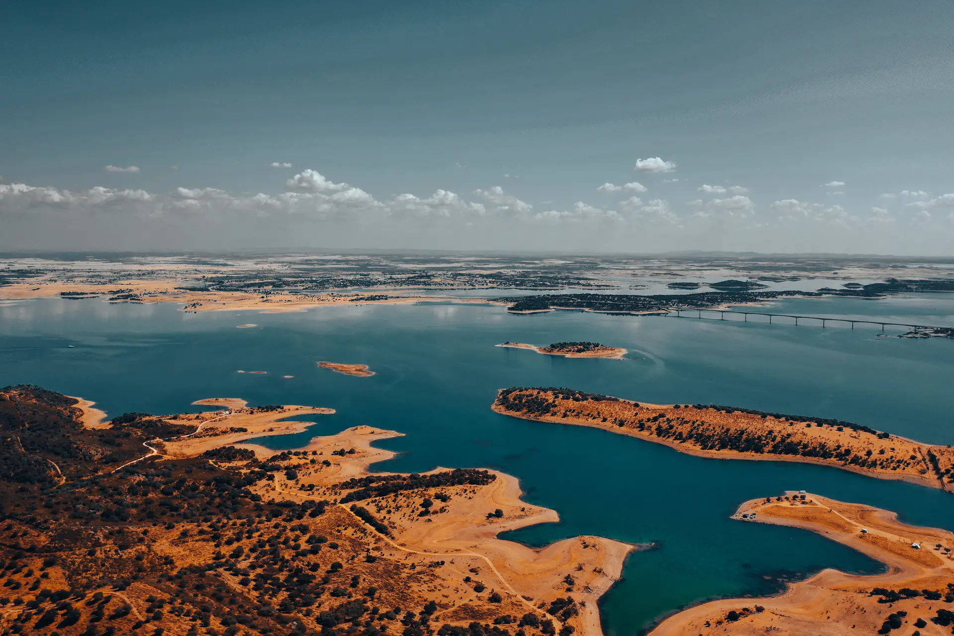 Alqueva: grande lago do Alentejo nasceu há 20 anos