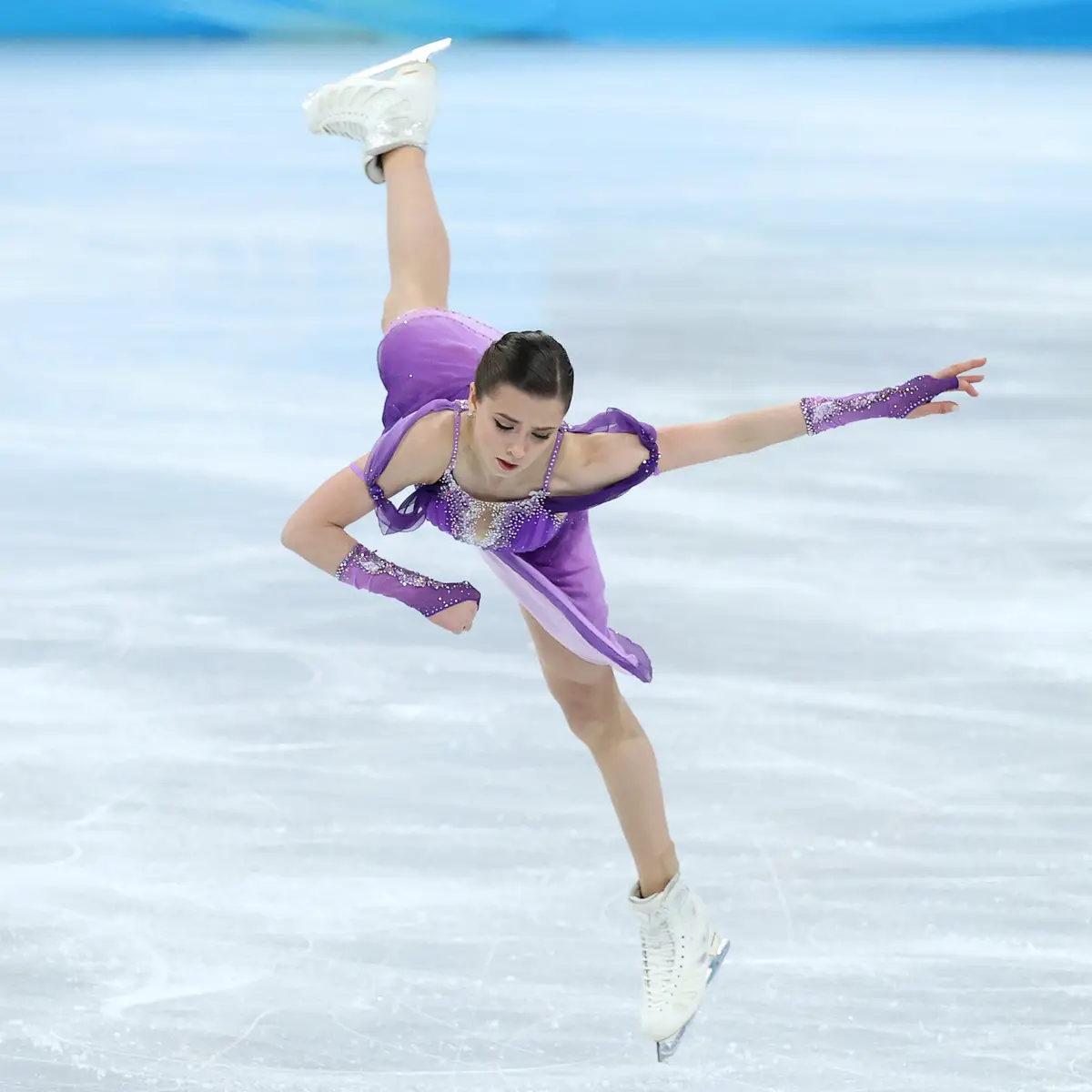 Камила валиева фигурное катание 2022. Камила валиева 2022. Камила валиева фигурное катание 2022. Камила валиева произвольная программа гран при 2021. Валиев программа.