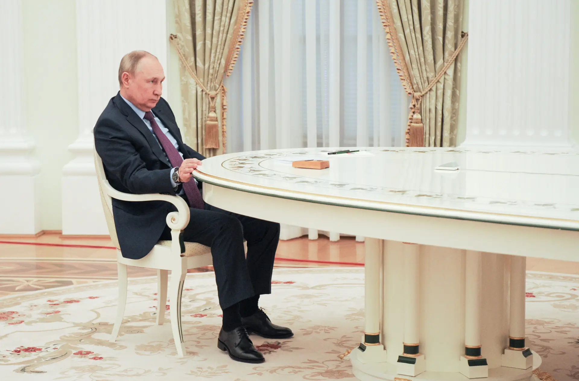 Reconstruir um império? Vladimir Putin garante não ter essa intenção