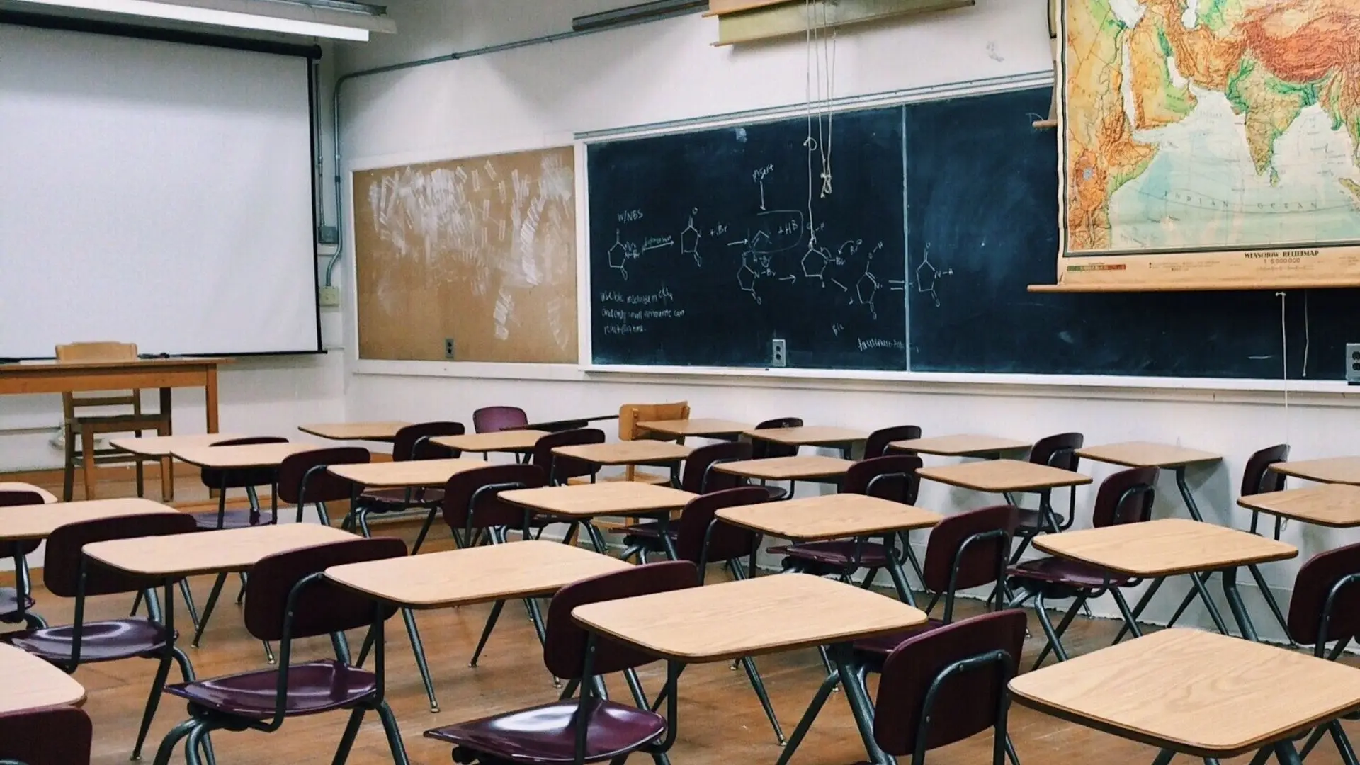 Professores pedem exames nacionais apenas para acesso ao ensino superior