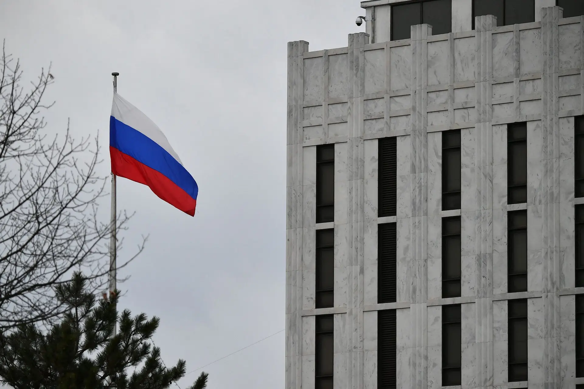 Rússia promete “resposta forte” às sanções dos Estados Unidos