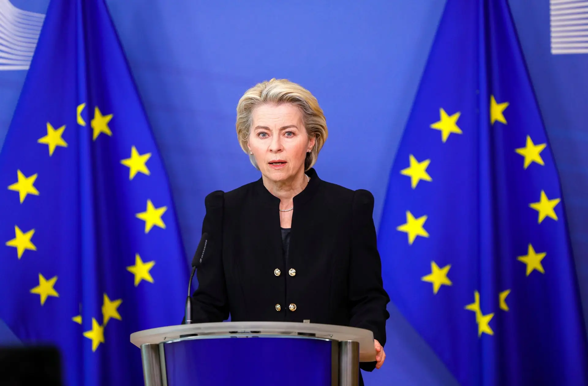 Von der Leyen promete sanções pesadas e avisa Putin para “não subestimar” UE