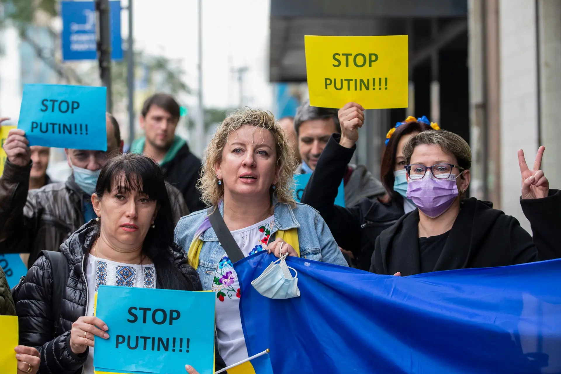 Manifestações em Lisboa, Porto e Algarve contra a invasão russa à Ucrânia
