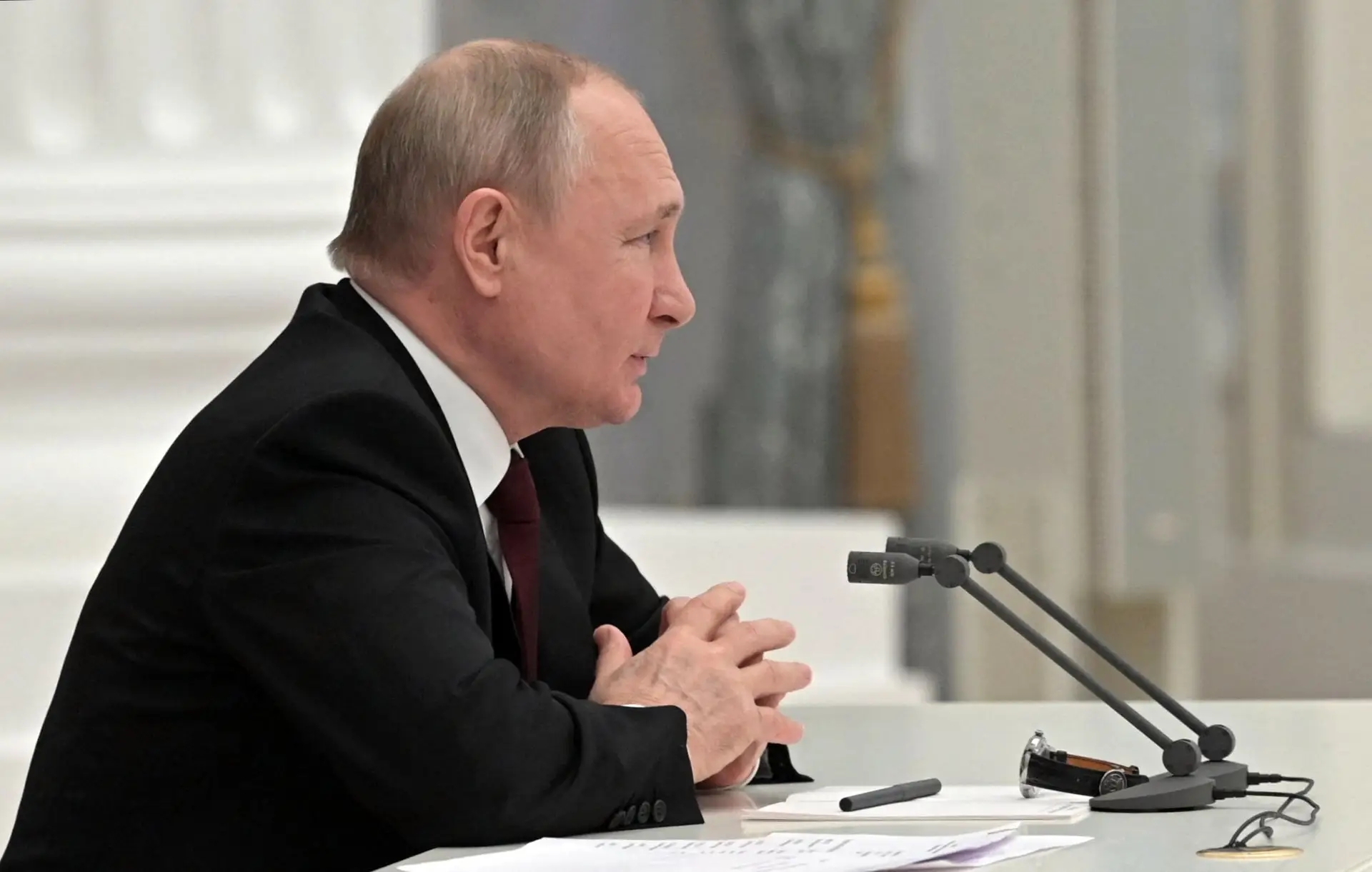 Barrar acesso da Rússia ao SWIFT sem consenso no Ocidente