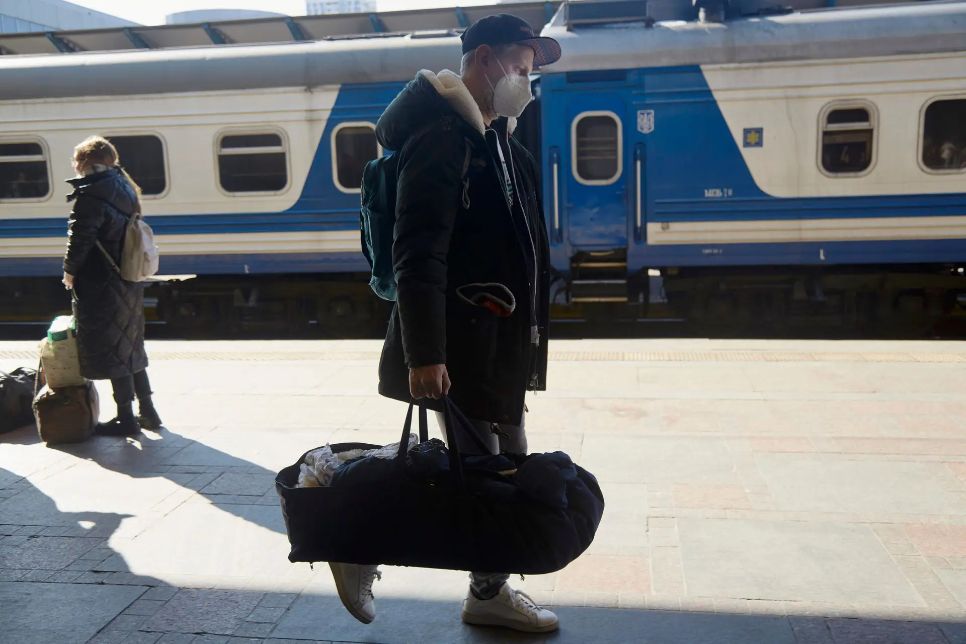 Guerra na Ucrânia: os três dias de fuga de um estudante, que andou 40 quilómetros a pé