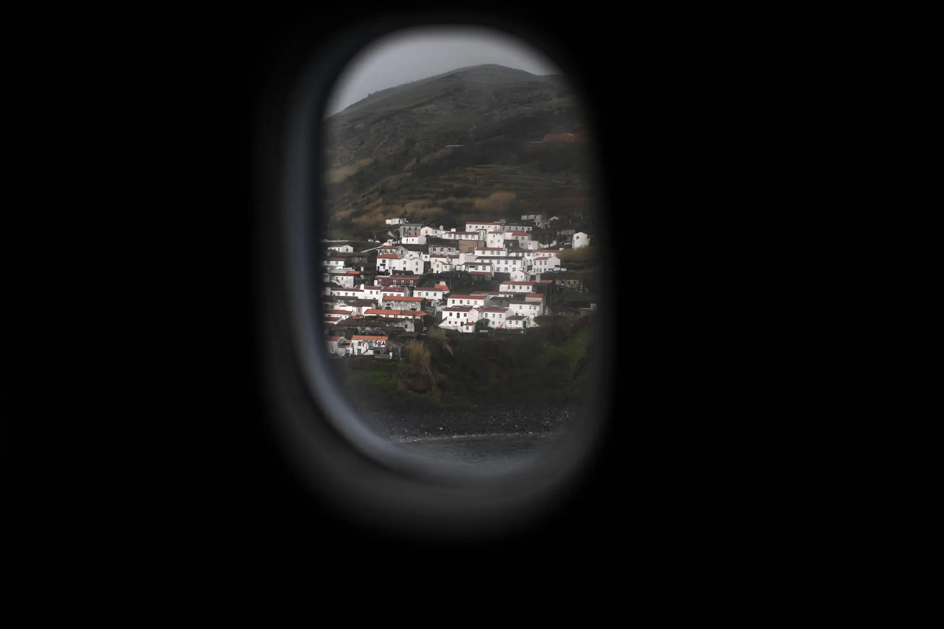 Governo dos Açores admite aliviar medidas já esta semana após análise da situação