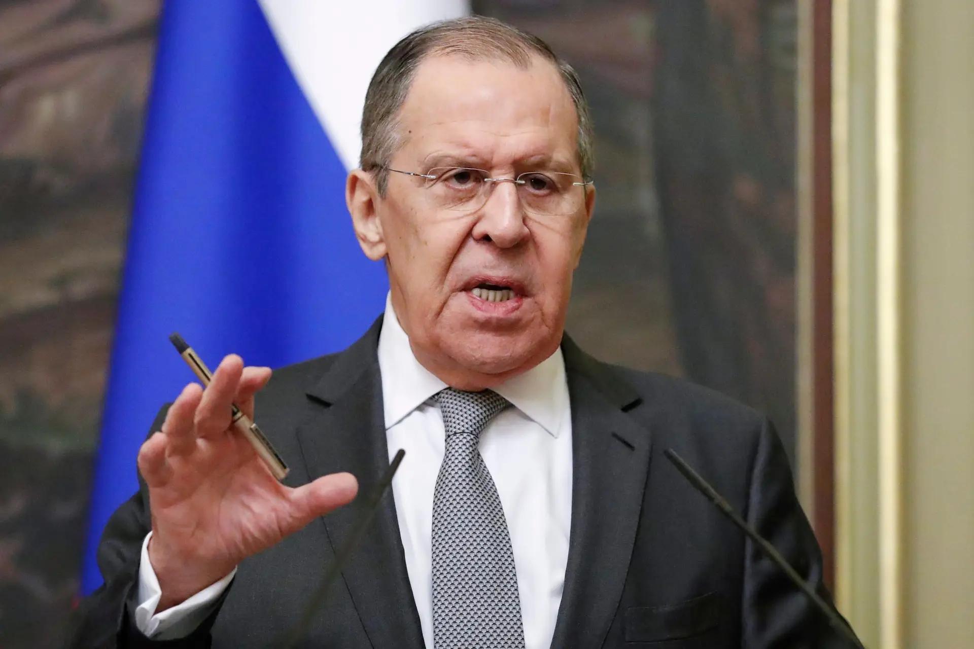 Única alternativa a sanções “seria uma guerra nuclear devastadora”, avisa o chefe da diplomacia russa
