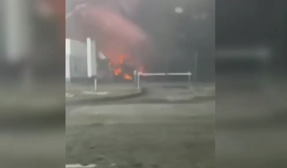 Voluntários turcos surpreendidos por bombardeamentos enquanto distribuíam pão perto de Kiev