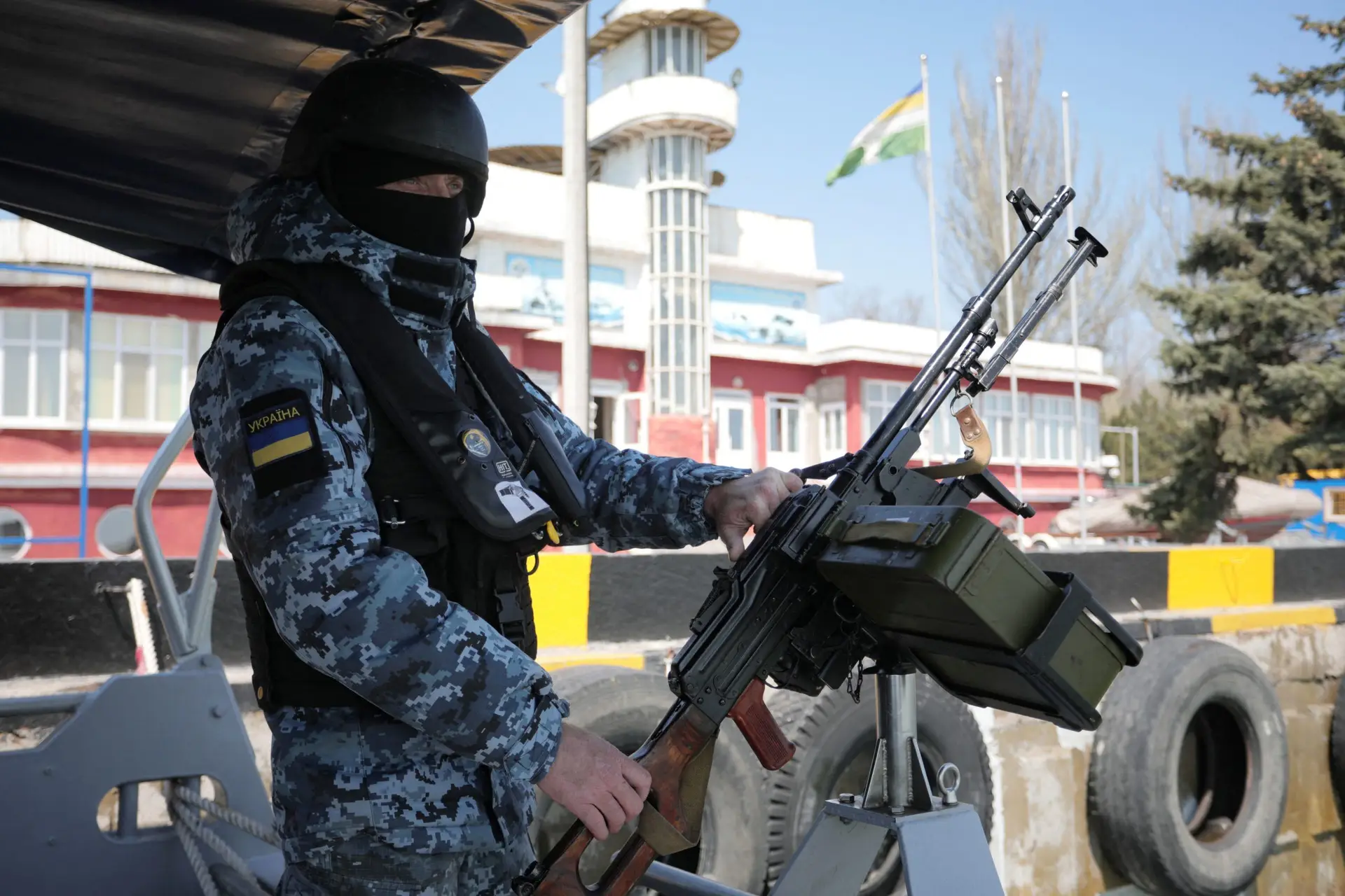 Cruz Vermelha diz que situação em Mariupol é “dilacerante” e apela à proteção de civis