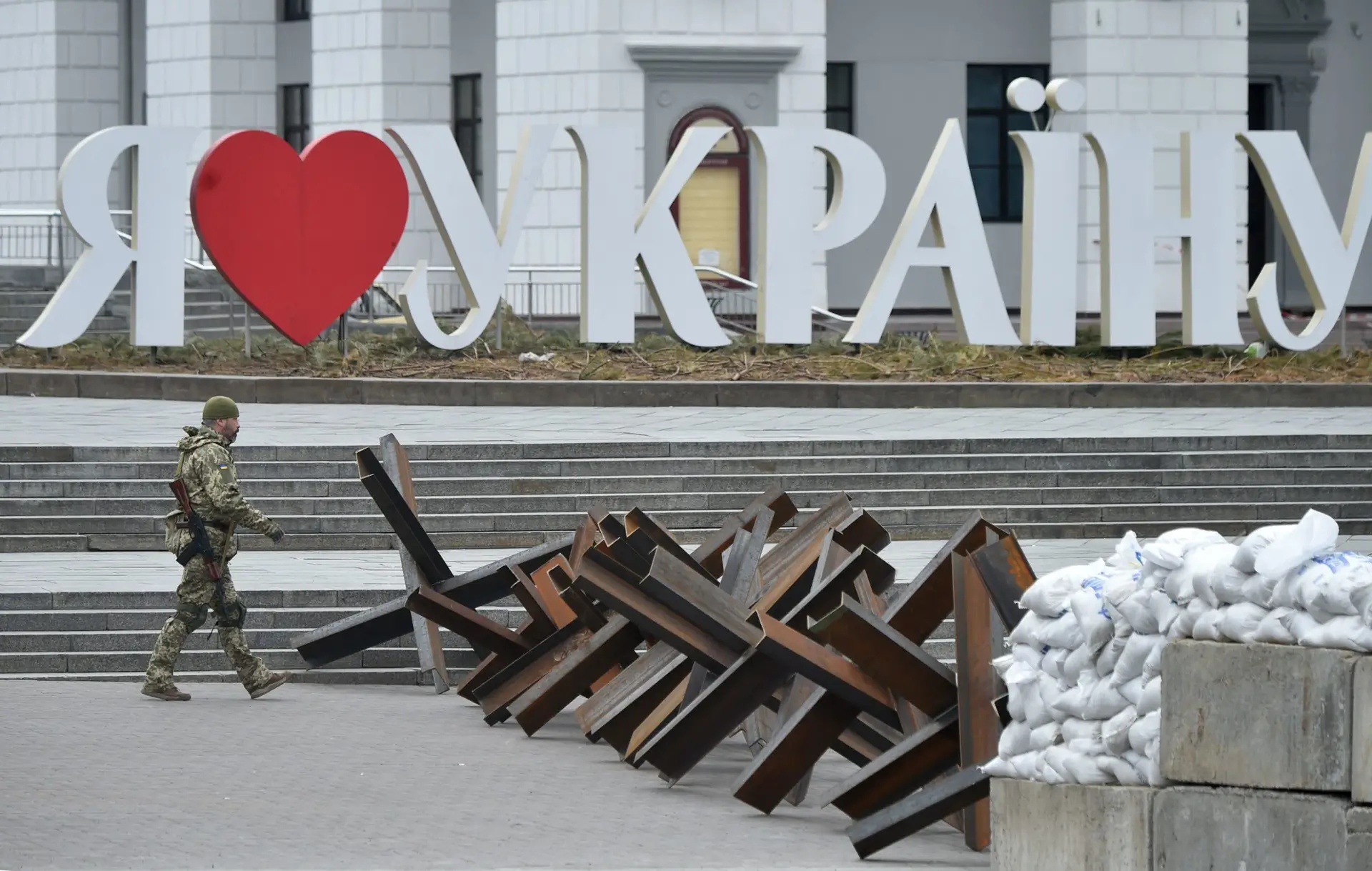 Guerra na Europa: próximas 24 a 96 horas vão ditar o futuro de Kiev