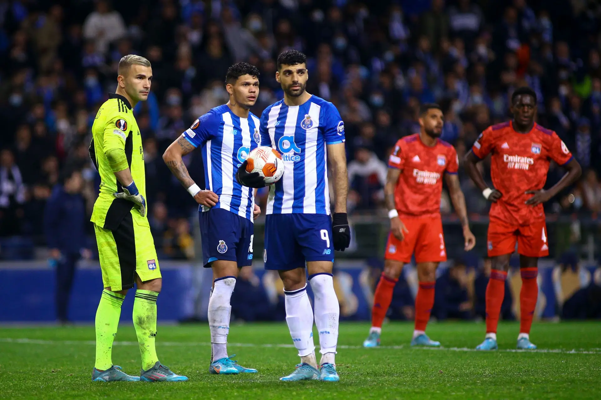 Liga Europa: um outro olhar sobre o FC Porto-Lyon