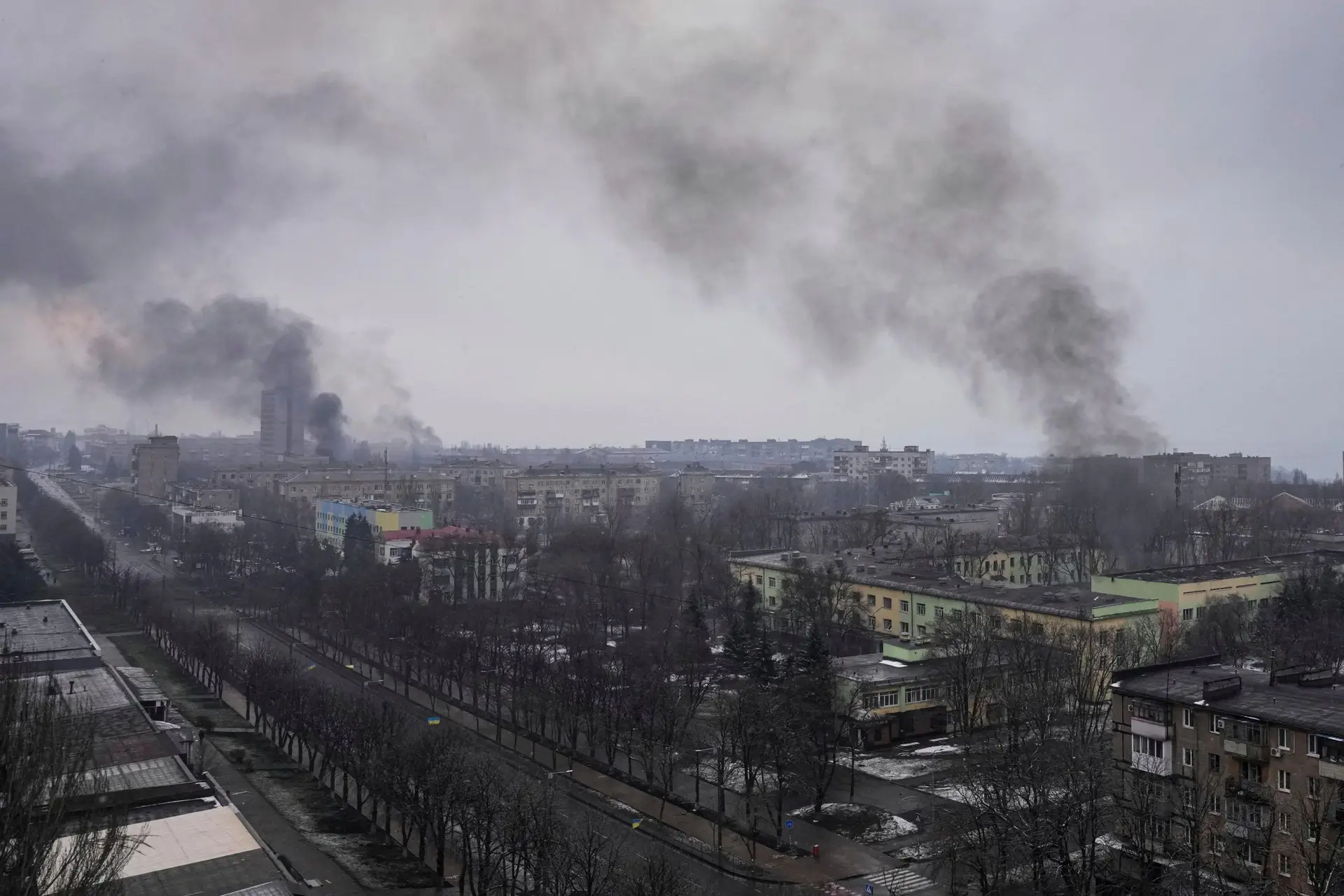 Ucrânia: mais de 400 mil pessoas cercadas há 12 dias em Mariupol 