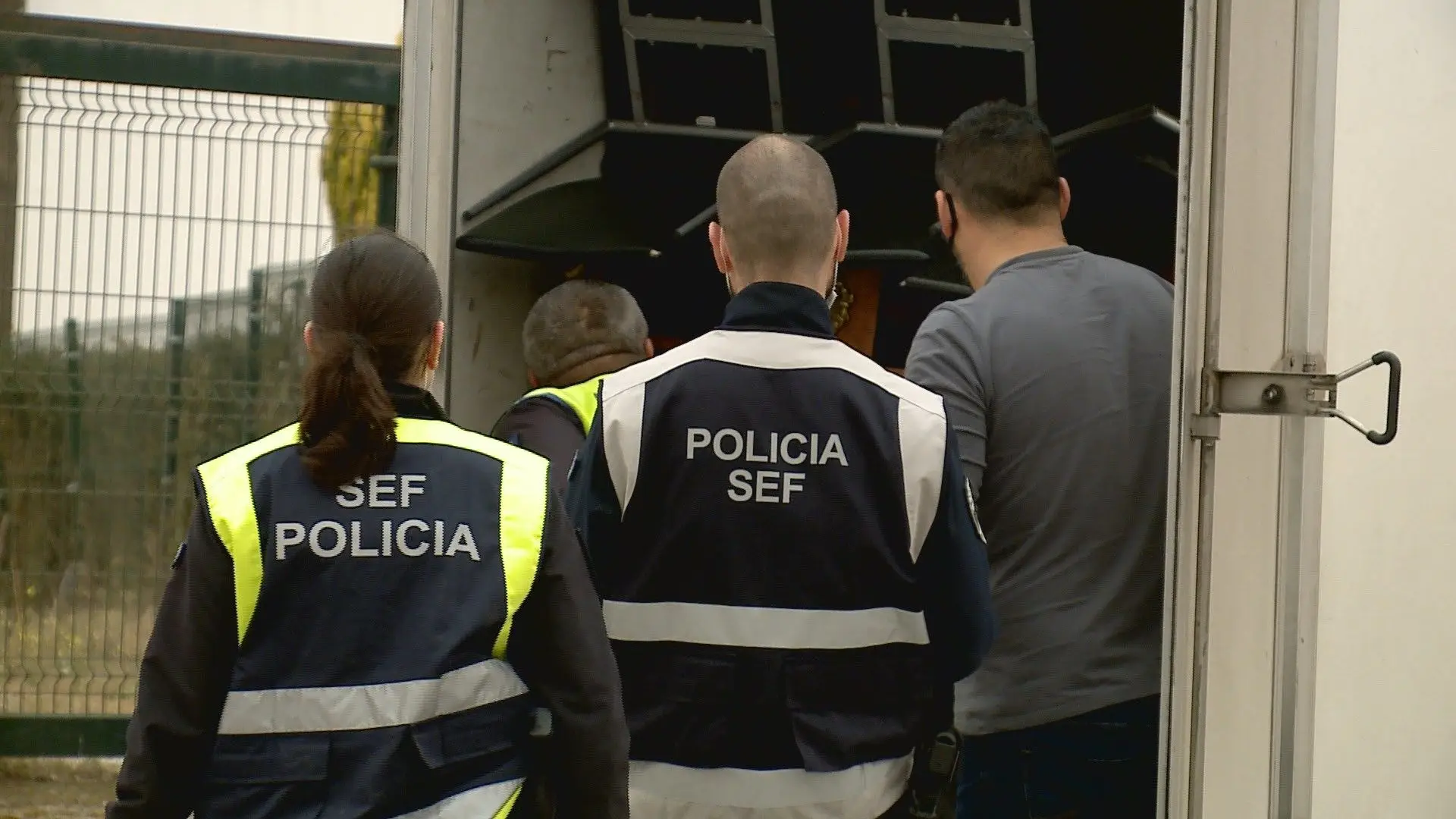 SEF realiza várias operações de fiscalizações a viaturas devido ao alerta de tráfico humano