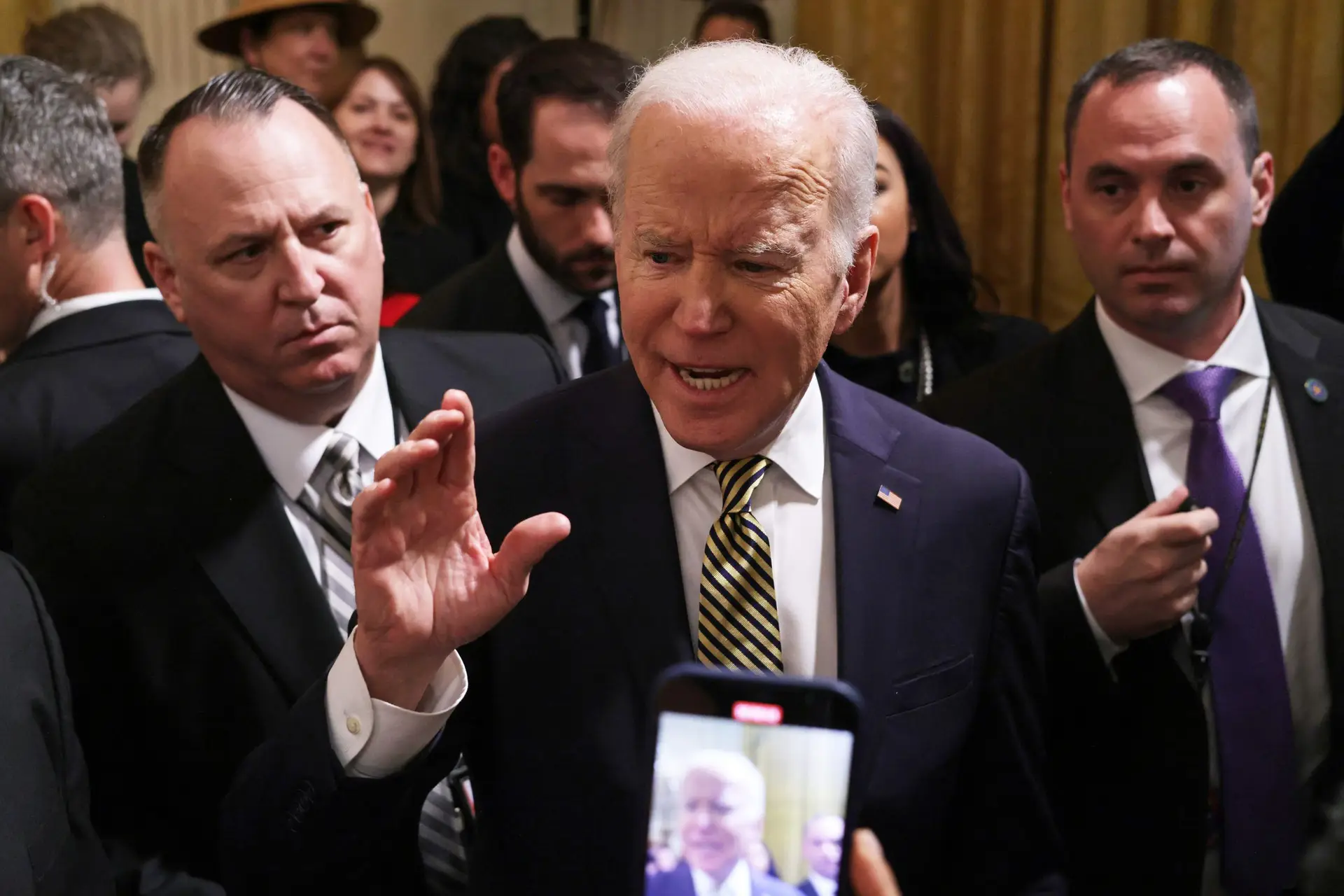 Biden acusa pela primeira vez Putin de ser um “criminoso de guerra”