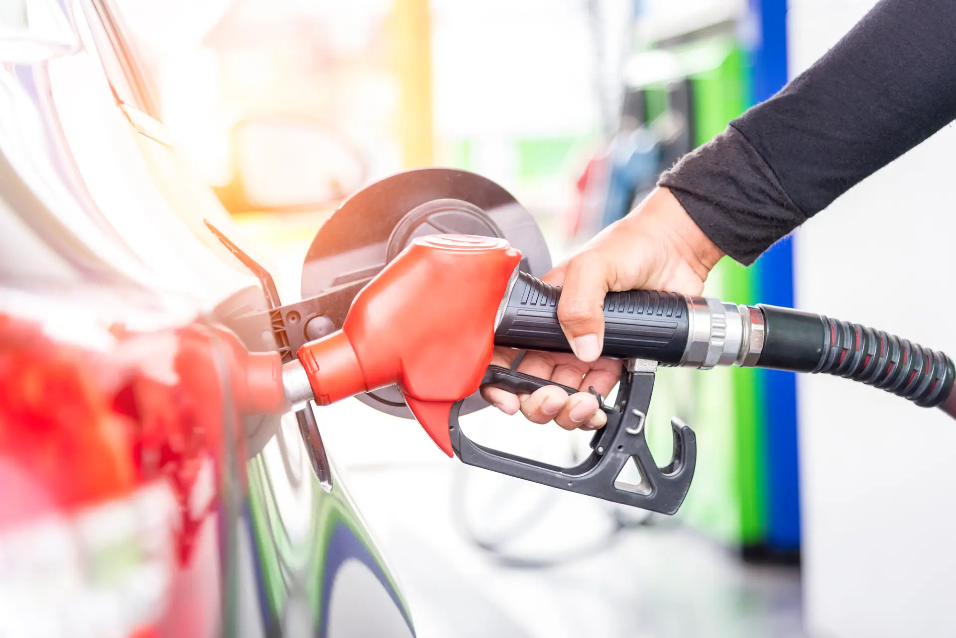 Subida do preço dos combustíveis: Governo alarga apoio a empresas de transportes de mercadorias