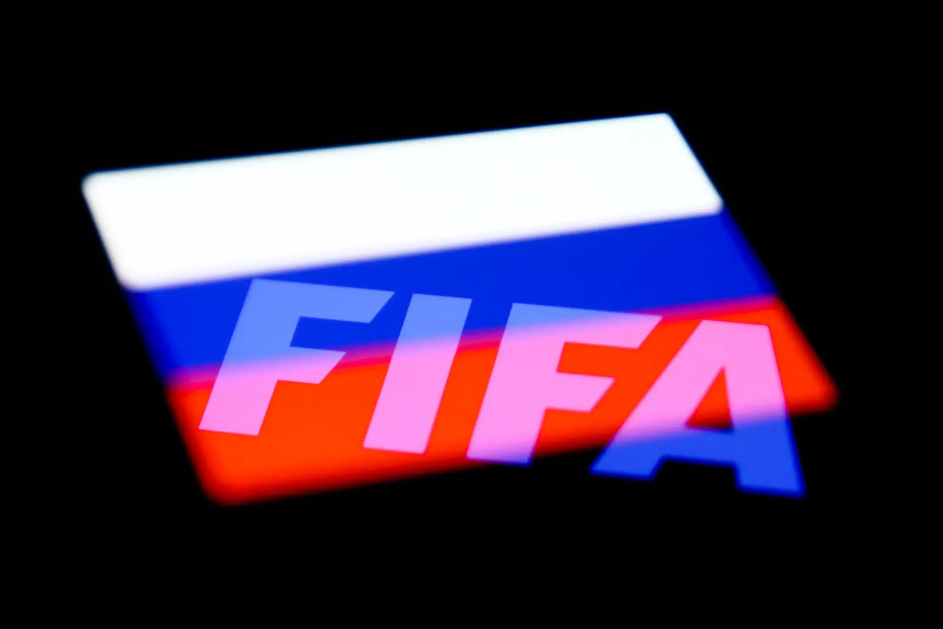 TAS mantém a exclusão da Rússia das principais competições de futebol da  UEFA em 2022/23 - SIC Notícias