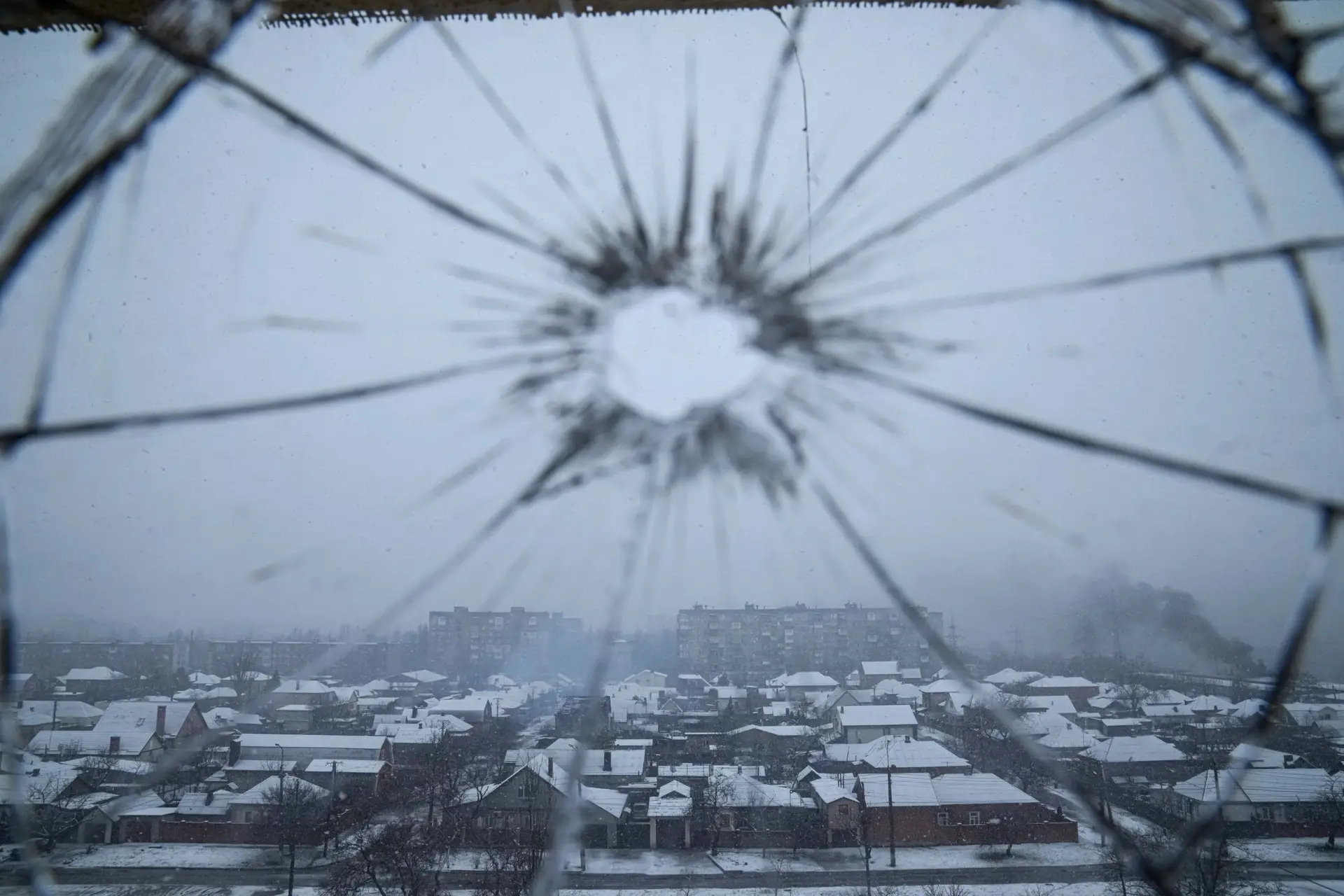 Combates no centro de Mariupol entre forças russas e ucranianas
